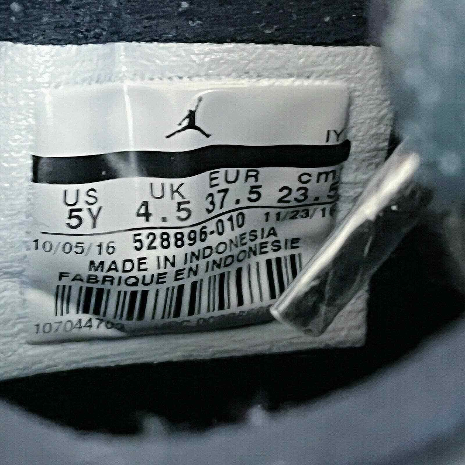 Jordan Brand 2016 Air Jordan 11 XI Retro Low GS BG Baron 528896 010 Sz 5Y Size US 6.5 / IT 36.5 - 8 Thumbnail
