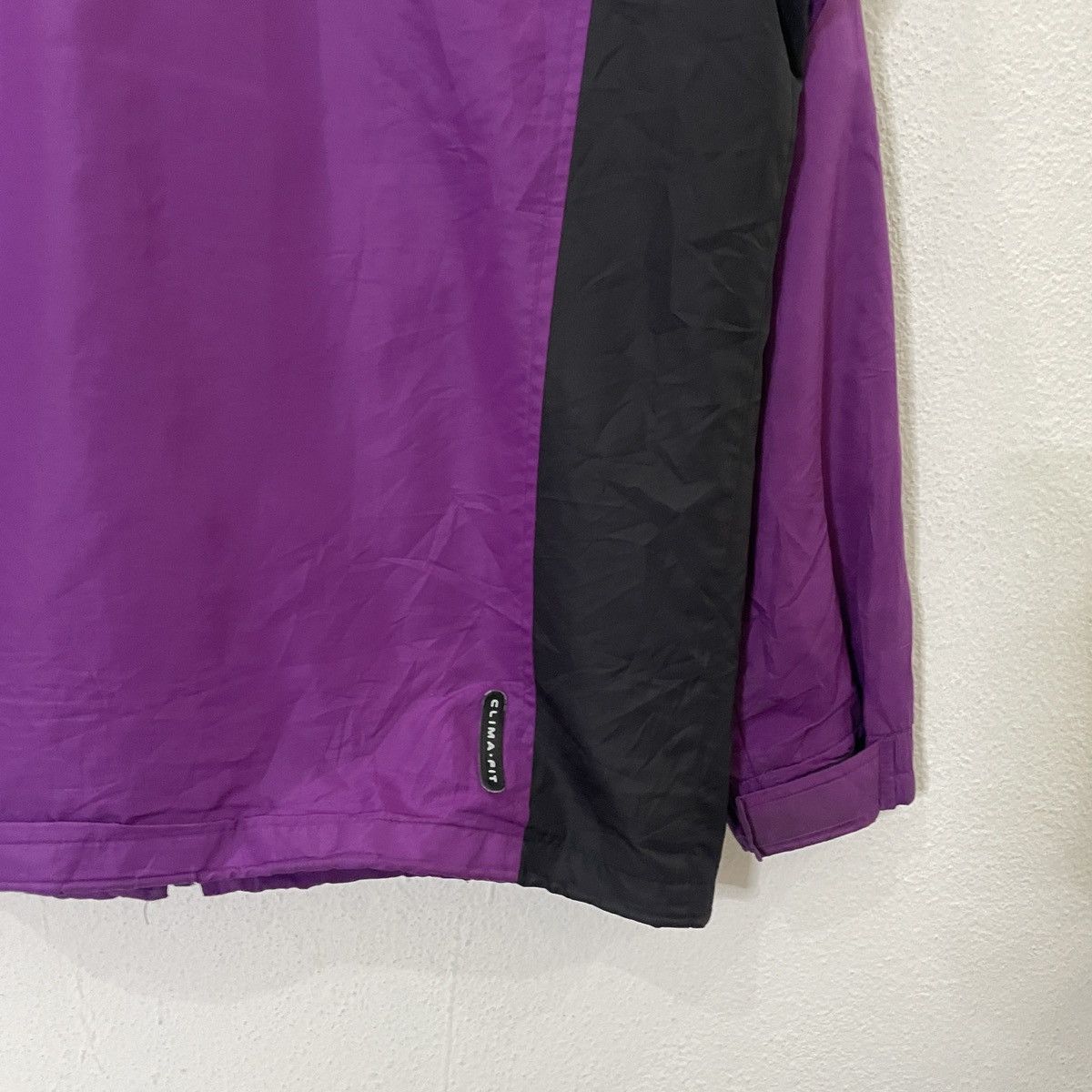Nike Vintage Nike Embroidery Small Logo Track Jacket Size US L / EU 52-54 / 3 - 9 Thumbnail