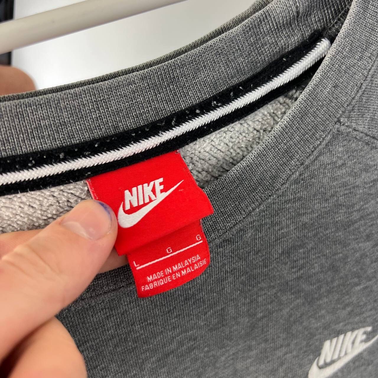 Nike Y2k Boxy Fit Vintage Sweatshirt Nike Mini Swoosh Oversized Size US L / EU 52-54 / 3 - 3 Thumbnail