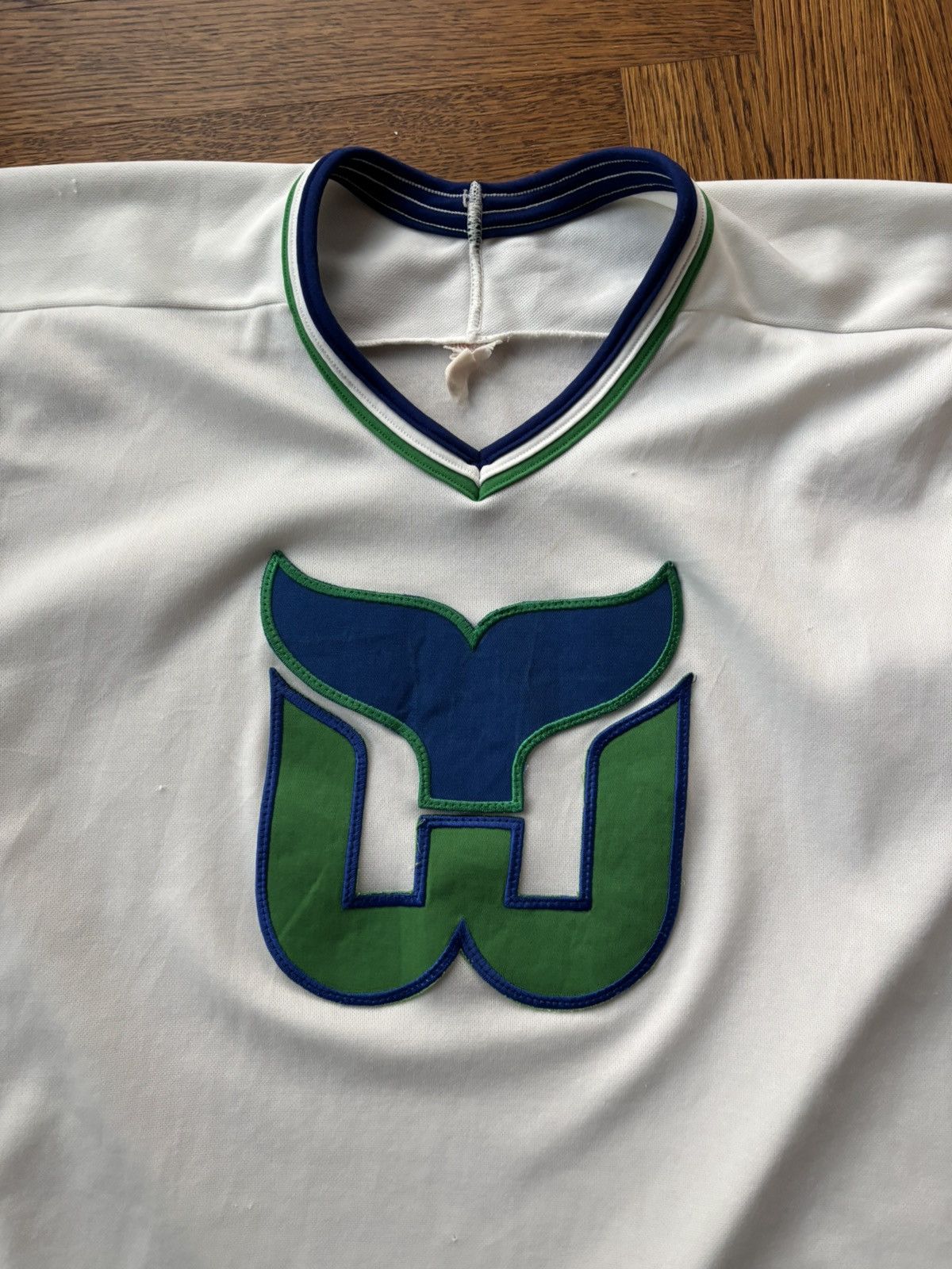 NHL × Vintage Vintage Hartford Whalers Jersey 1980s CCM Hockey Jersey 90s Size US S / EU 44-46 / 1 - 3 Thumbnail