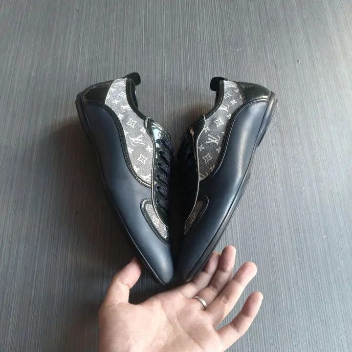 Louis Vuitton Louis Vuitton Monogram Black Sneakers for Unisex -2508 Size US 6.5 / EU 39-40 - 6 Thumbnail