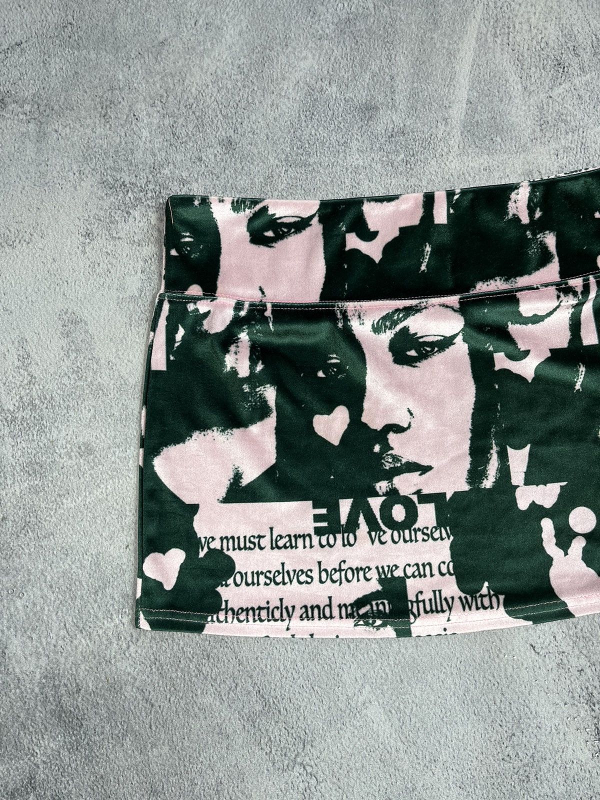 Vintage Vintage Y2K Japanese all over mini skirt streetwear size M Size 28" / US 6 / IT 42 - 2 Thumbnail