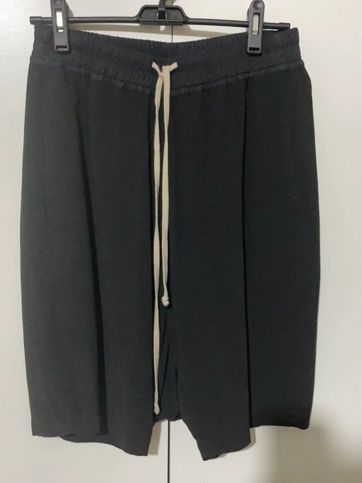Rick Owens Rick owens shorts 2506-Nextarrow Size US 40 / EU 56 - 1 Thumbnail
