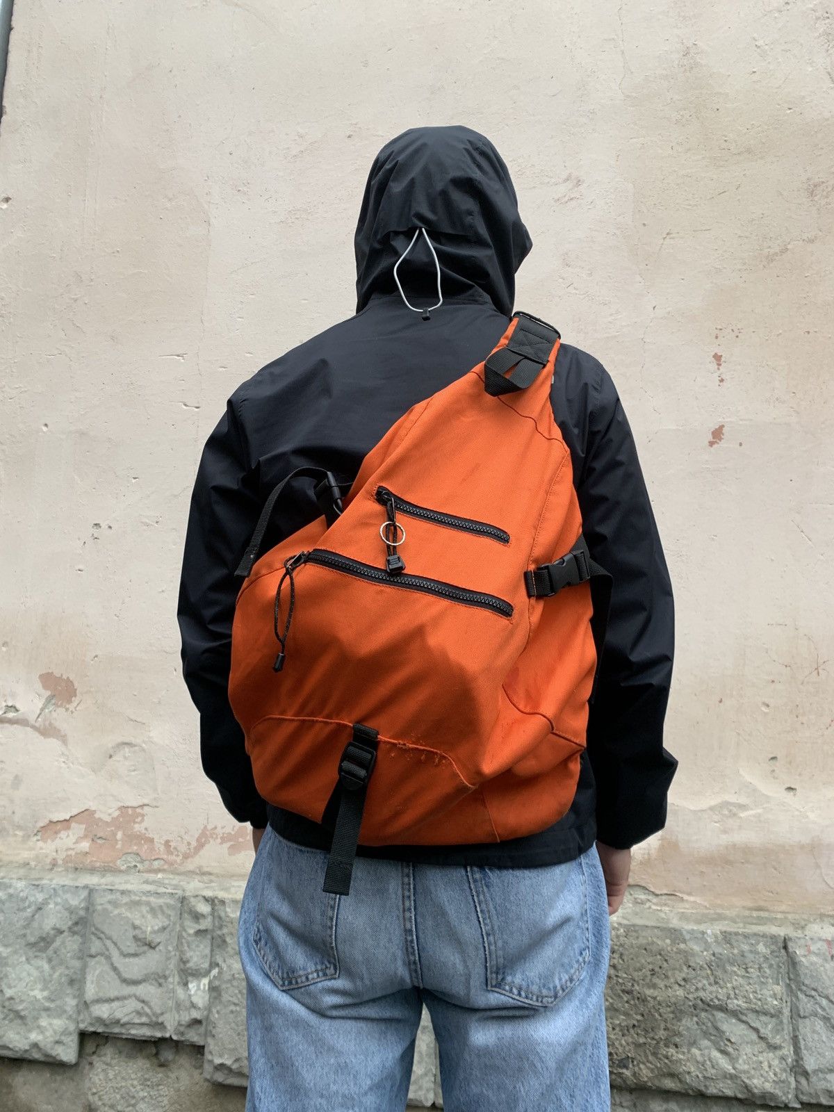 Gap Y2K Sling Crossbody Shoulder Bag in Orange, Men's