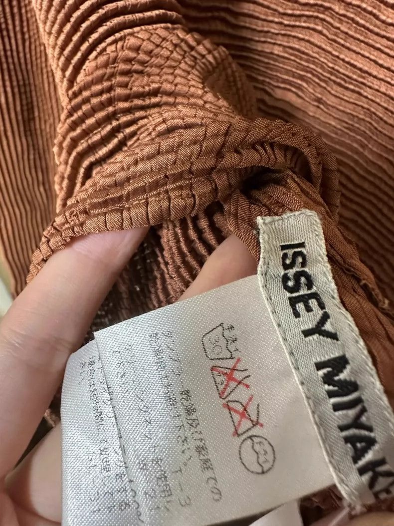 Issey Miyake issey miyake Brown long sleeves 2505-Nextarrow Size M / US 6-8 / IT 42-44 - 2 Thumbnail