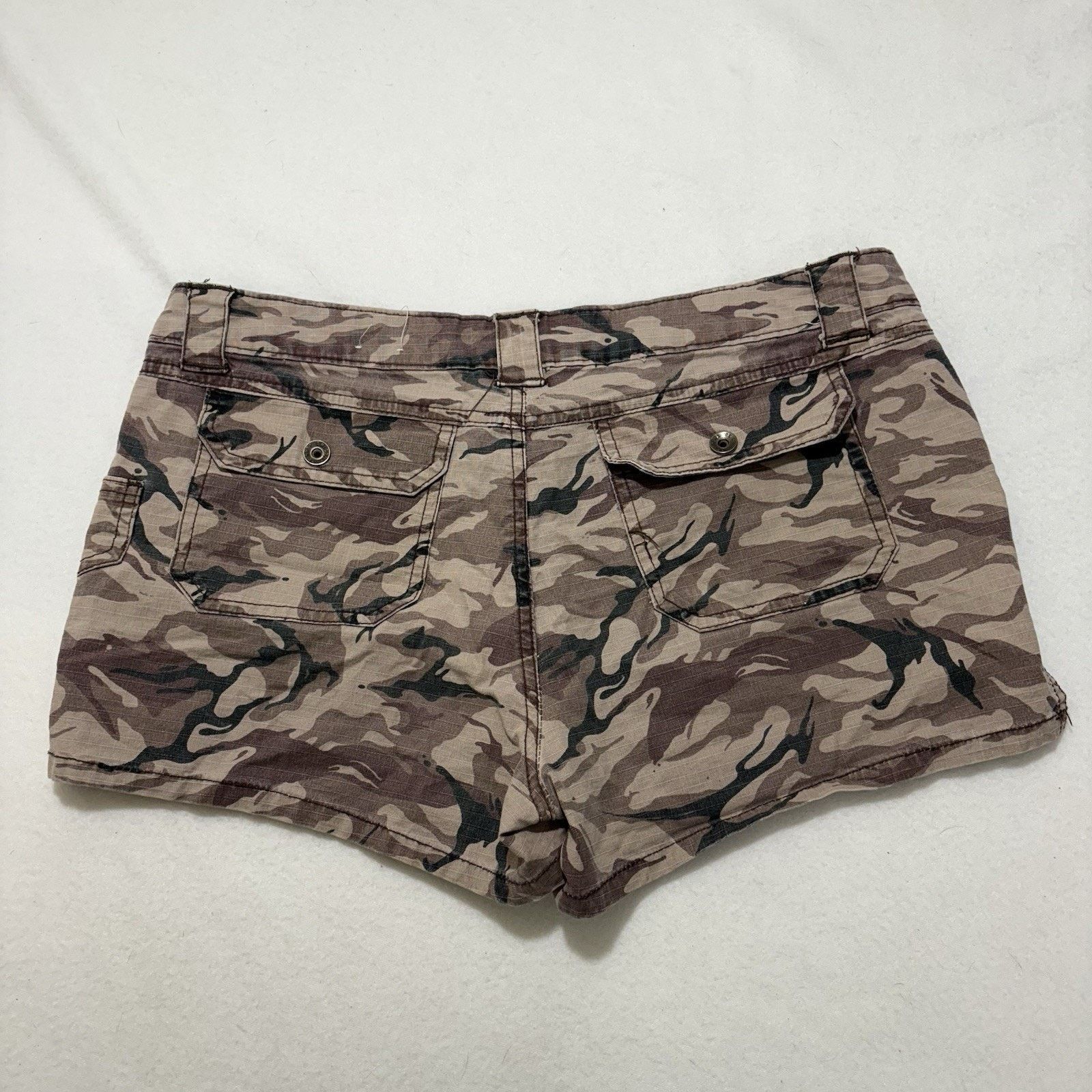 Other Arizona Jean Co 9 Camo 3" Inseam Shorts Flat Front 33" Waist Size 30" / US 8 / IT 44 - 6 Thumbnail