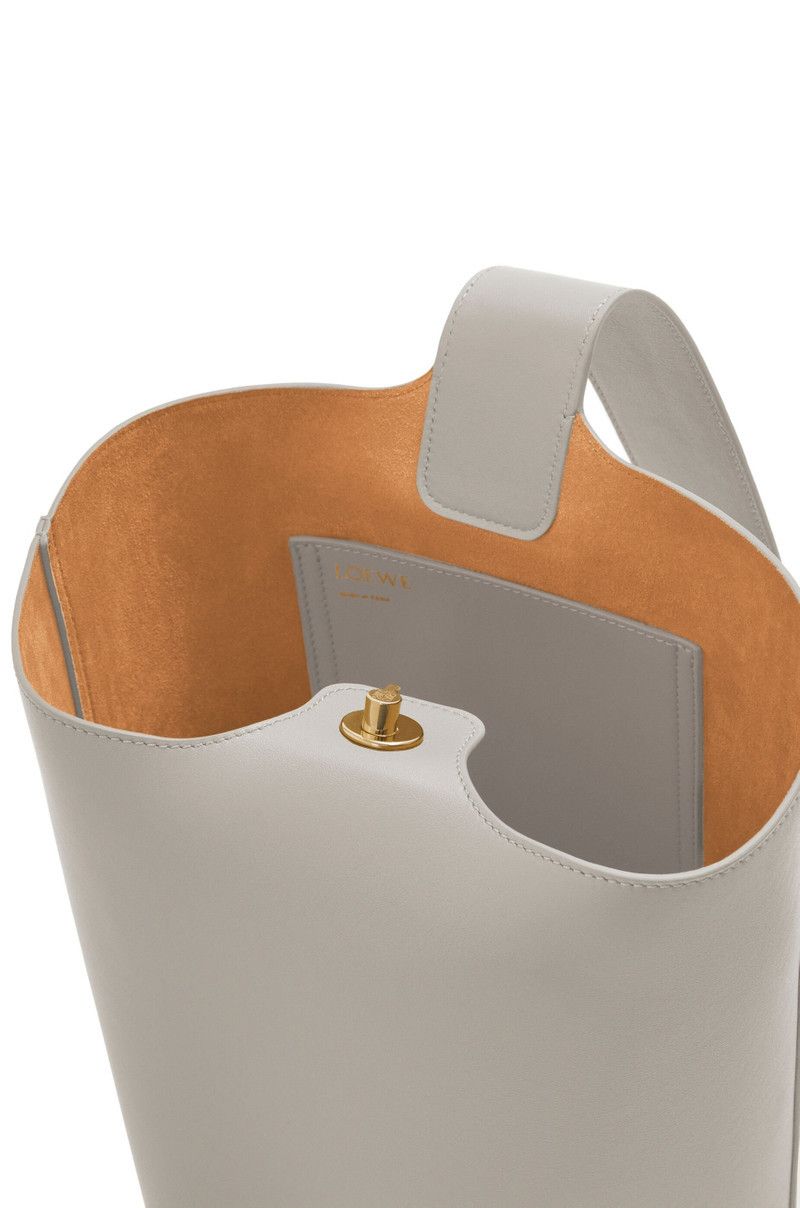 Loewe o1in1g0426 Size: OS/ Medium Pebble Bucket Bag in Shell Grey Size ONE SIZE - 5 Thumbnail
