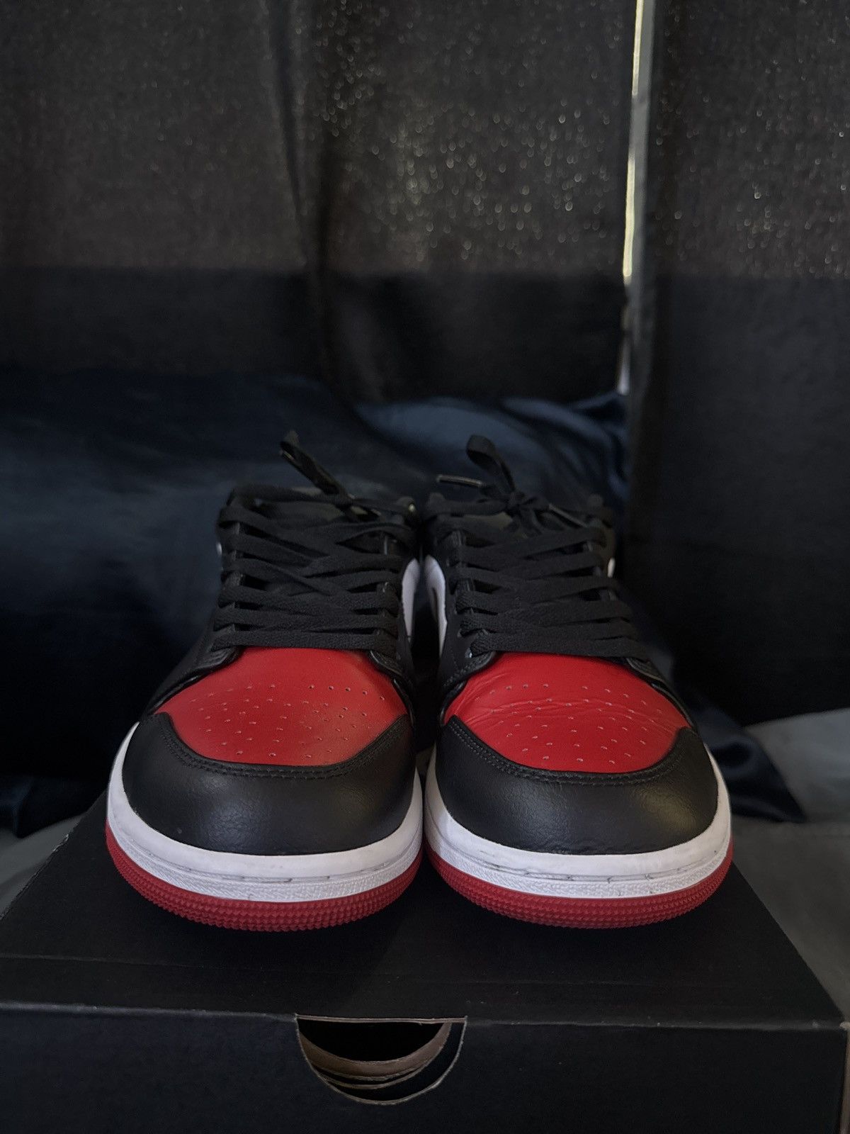 Jordan Brand × Nike Air Jordan 1 low Size US 10.5 / EU 43-44 - 1 Thumbnail