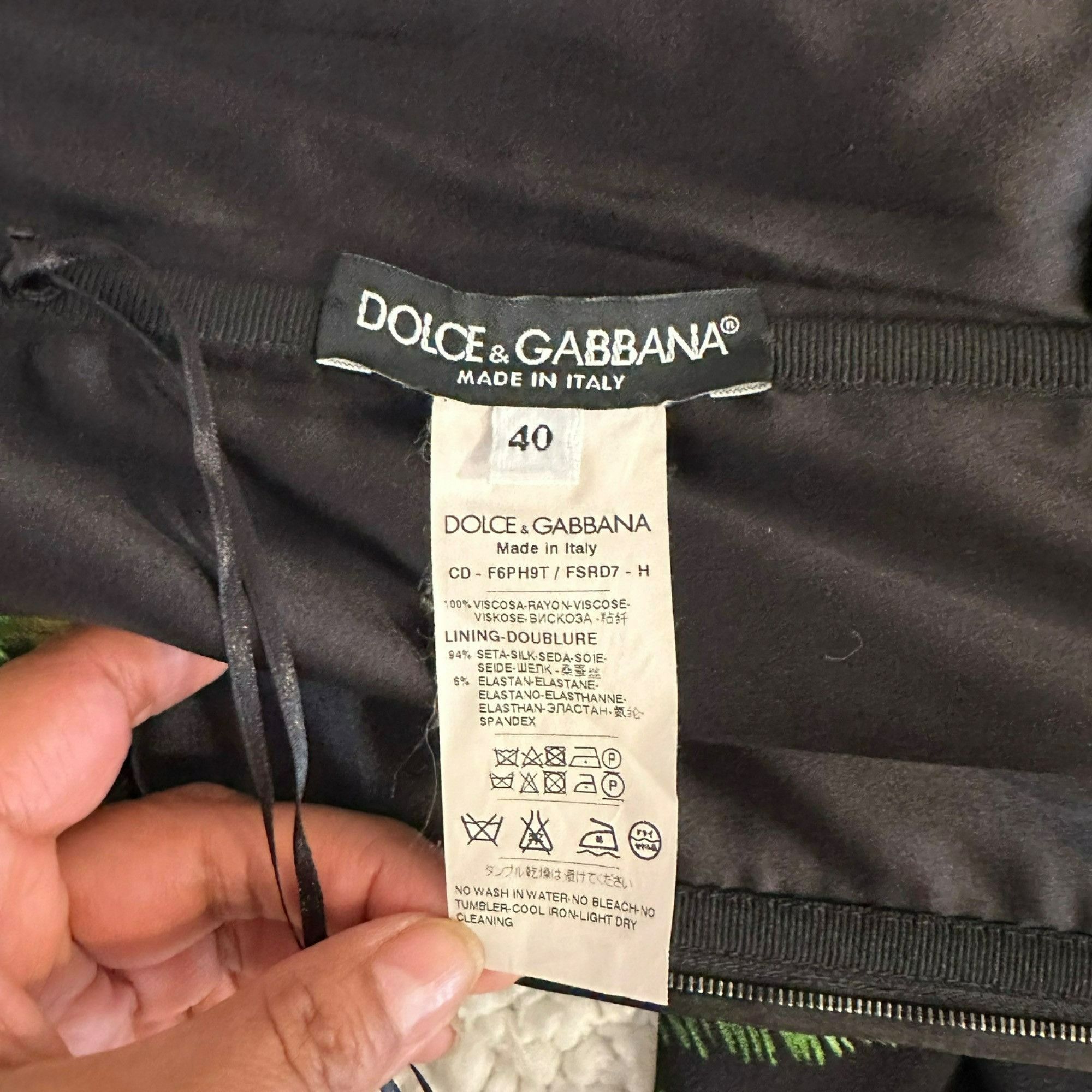 Dolce & Gabbana ✨Dolce & Gabbana Sz S/ US4 / IT40 Black Floral Print Knee-Le Size S / US 4 / IT 40 - 4 Thumbnail