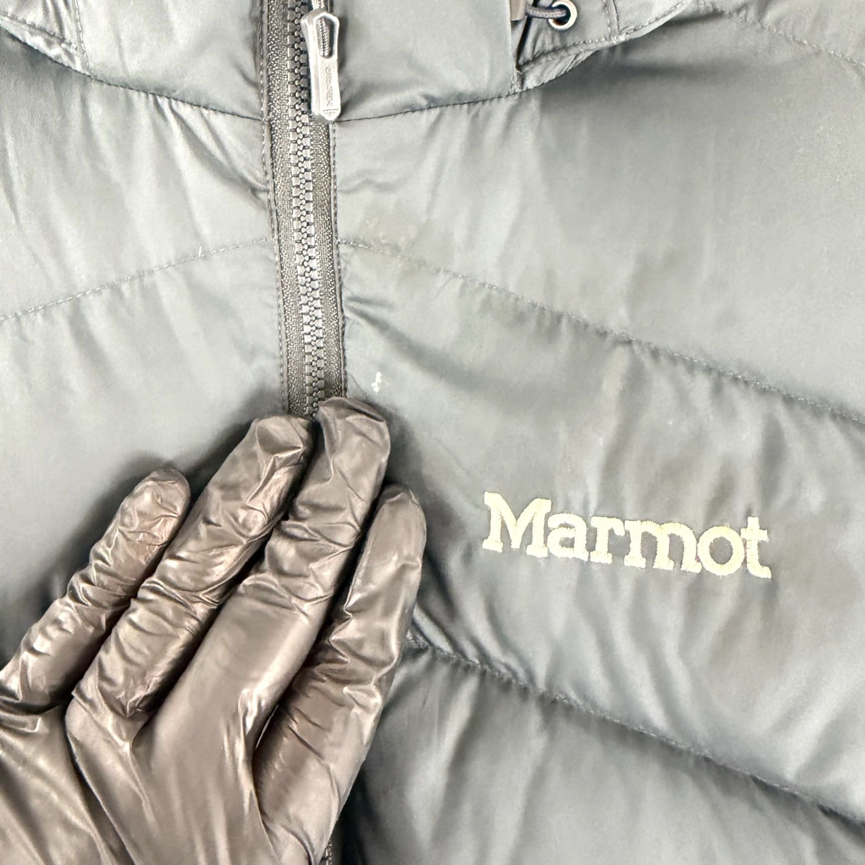 Marmot Marmot Montreal 700 Fill Parka Jacket Womens M Black Quilted Full Zip Hoodie Down Regular Mens? Size M / US 6-8 / IT 42-44 - 6 Thumbnail