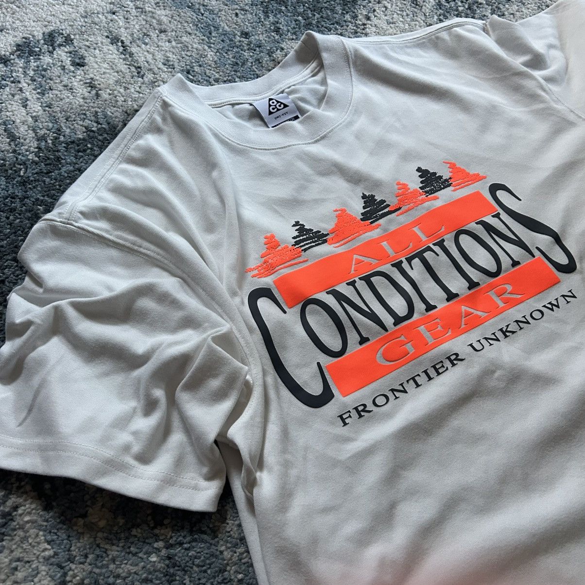 Nike ACG HEAVYWEiGHT ALL CONDiTIONS GEAR FRONTiER UNKNOWN PUFF PRiNT Size US M / EU 48-50 / 2 - 10 Thumbnail