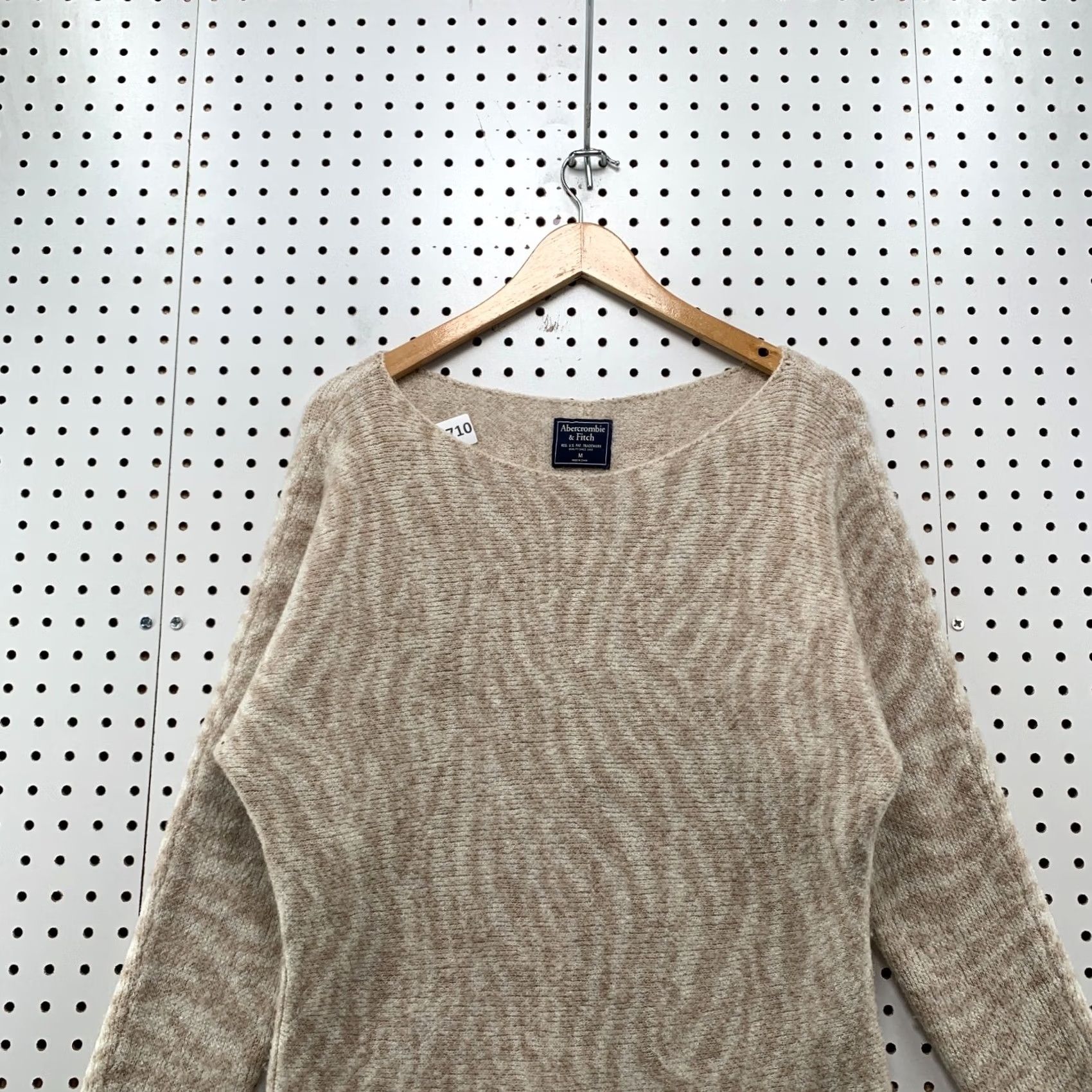 Abercrombie & Fitch Abercrombie & Fitch Sweater Womens Medium Beige Animal Striped Pullover 21X24 Size M / US 6-8 / IT 42-44 - 2 Thumbnail