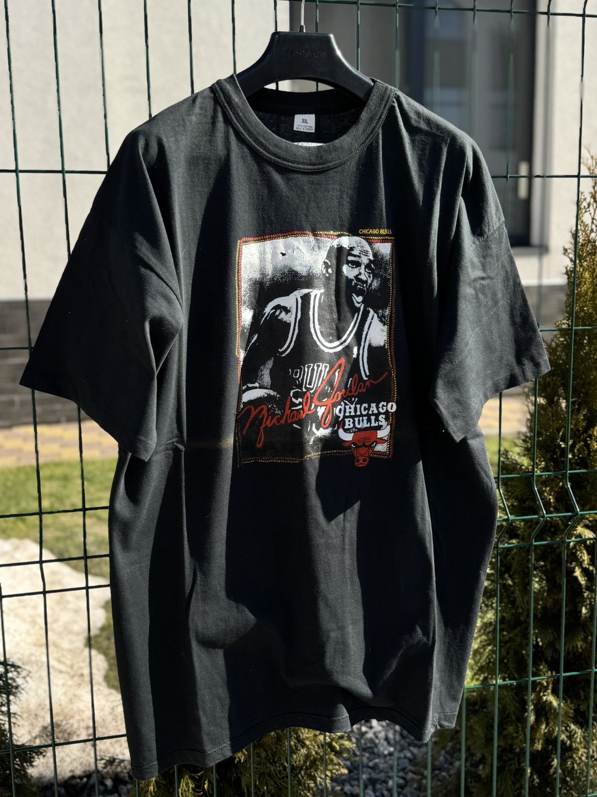 Vintage Vintage 90s Chicago Bulls Michael Jordan Tee Single Stitch Size US XL / EU 56 / 4 - 4 Thumbnail