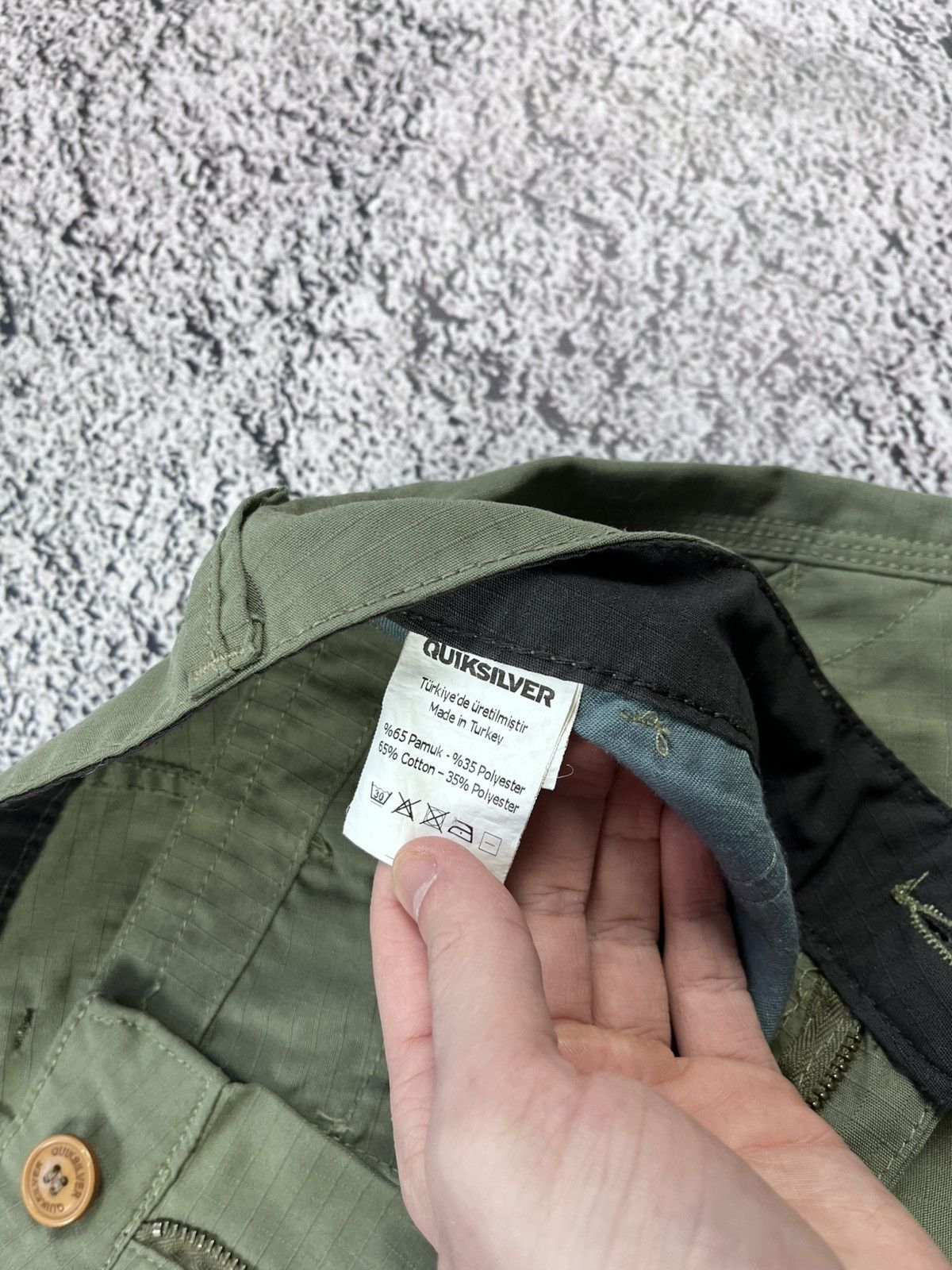 Quicksilver Rare Vintage Quicksilver Cargo Shorts Y2K side 30 Size US 30 / EU 46 - 9 Thumbnail