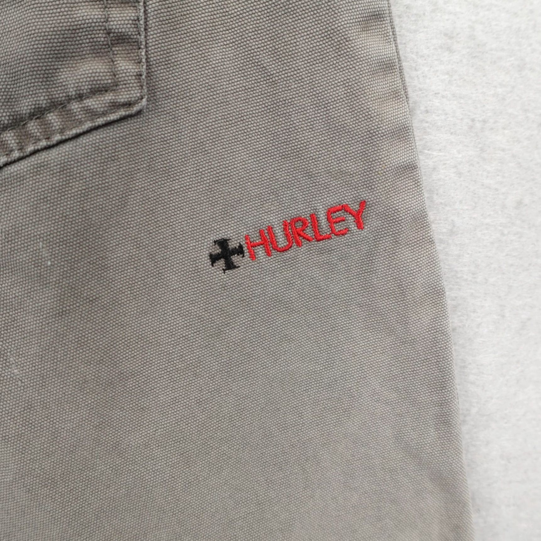 Hurley VINTAGE Hurley Shorts Mens 34 Gray Chino Skateboarding Grunge 90s USA Size US 34 / EU 50 - 6 Thumbnail