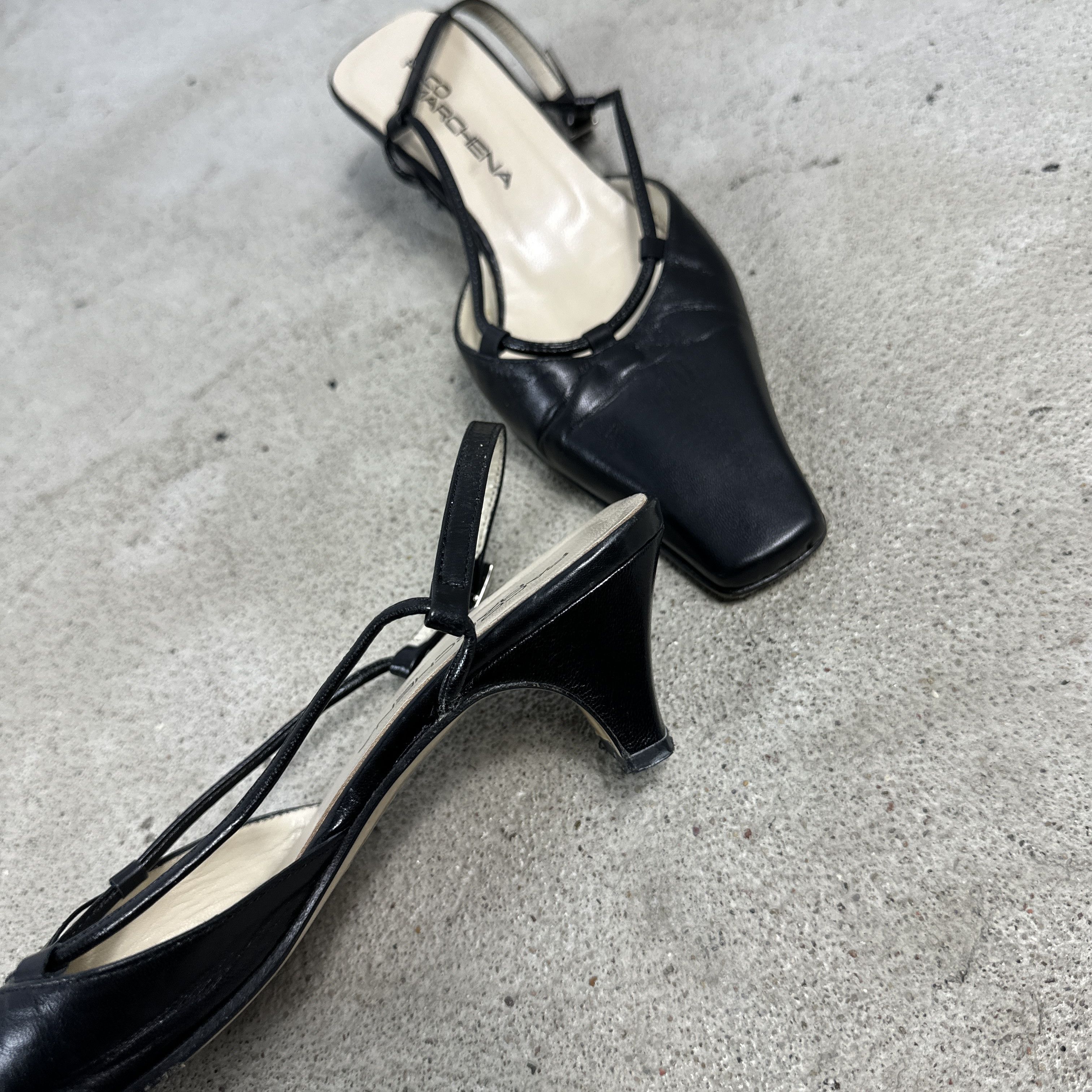 Vintage Vintage Leather Glamour Preppy Designer Y2K Kitten Heels Size US 5 / IT 35 - 8 Thumbnail