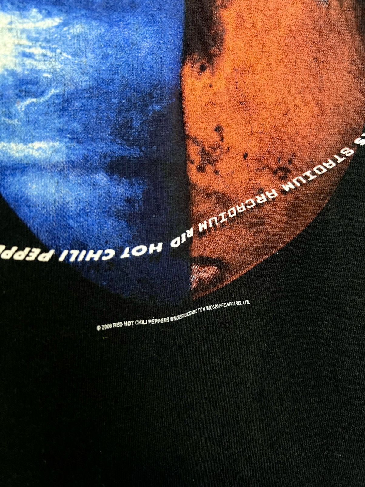 Gildan 2006 Red Hot Chili Peppers “Stadium Arcadium” Planet Tee S Size US S / EU 44-46 / 1 - 3 Thumbnail