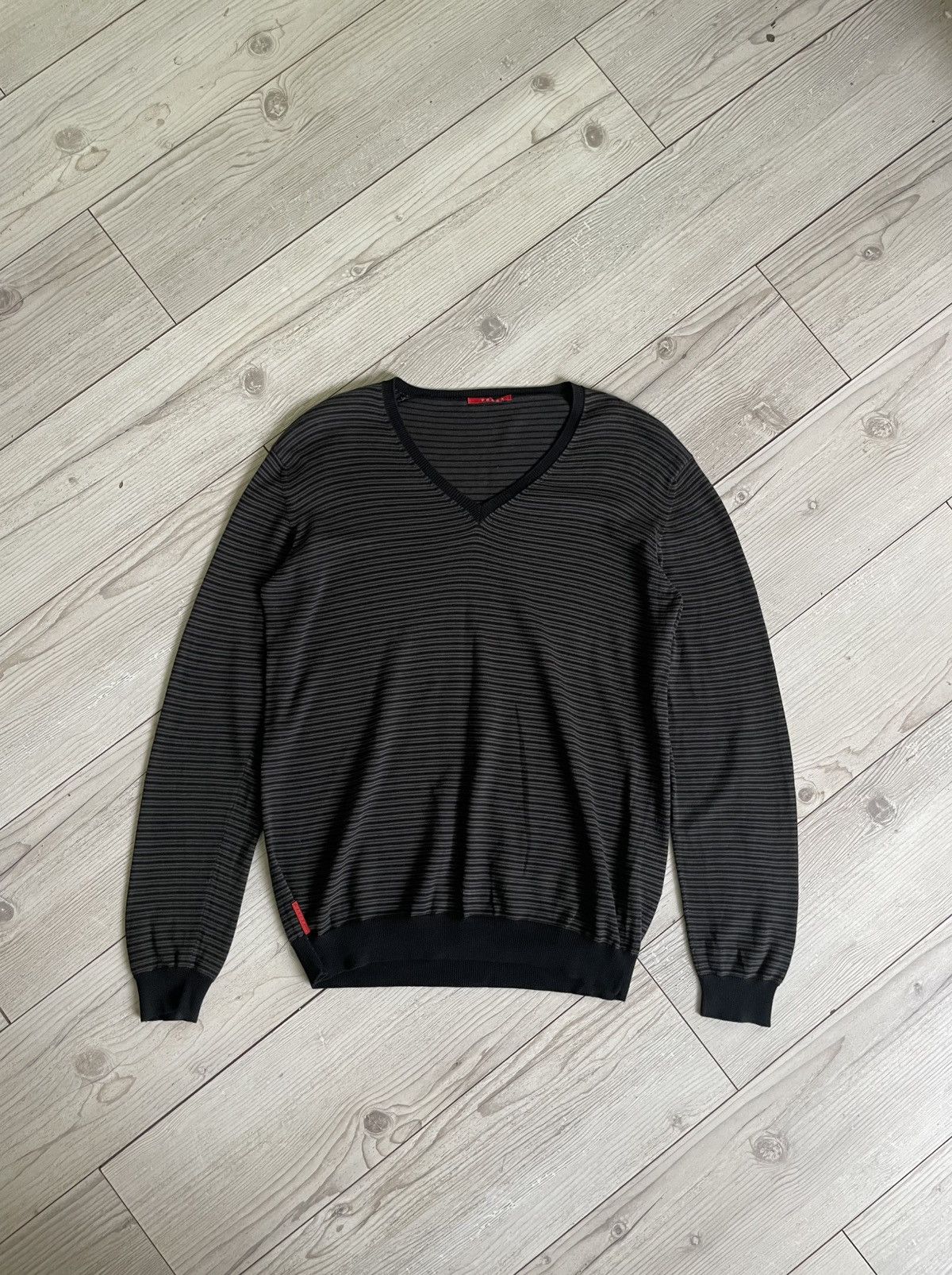 Prada Prada Red Tab Sweater Size US L / EU 52-54 / 3 - 3 Thumbnail
