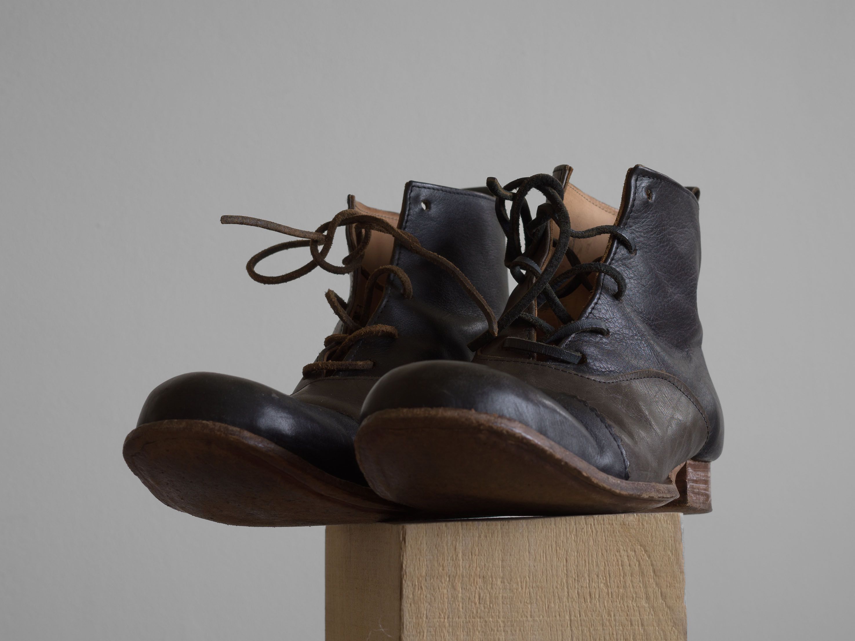 Paul Harnden Shoemakers TWO-TONE PH3 BALMORAL BOOTS Size US 9 / EU 42 - 5 Thumbnail