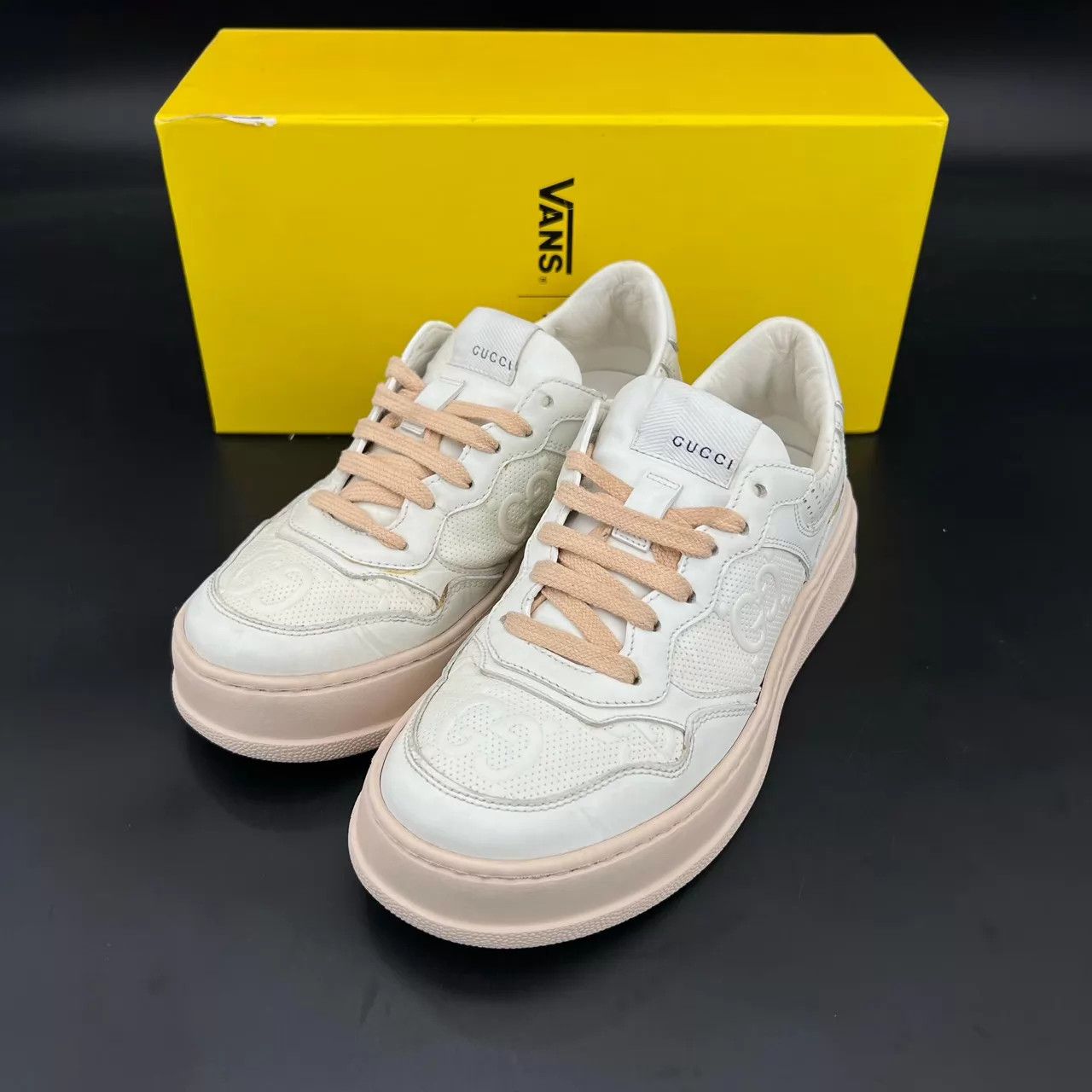 Gucci Gucci Rhyton Sneaker White/Brown Women's 36.5 CH7945 Size US 6 / IT 36 - 1 Thumbnail
