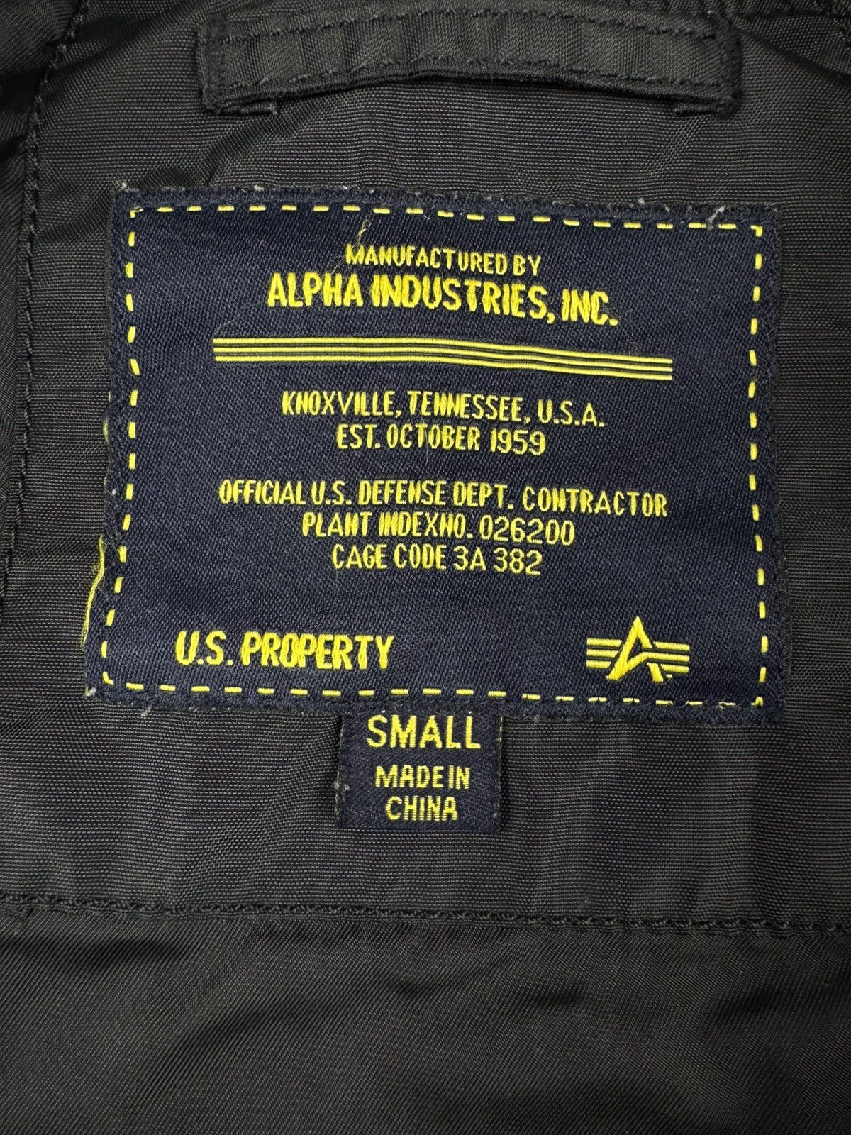 Alpha Industries Vintage Y2K Alpha Industries MA-1 nylon bomber jacket flight Size US M / EU 48-50 / 2 - 17 Thumbnail