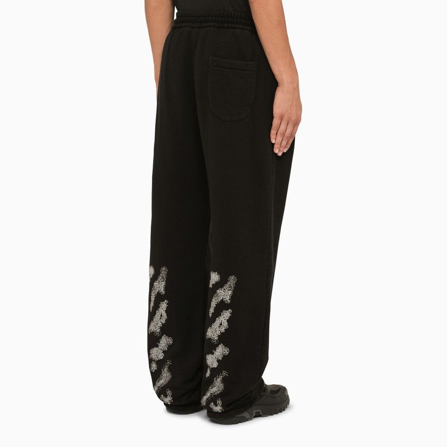 o1d2blof0424 Trousers in Black