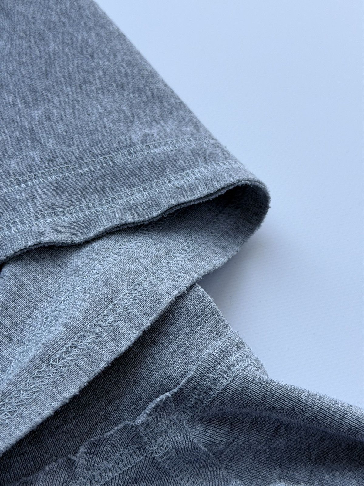 Emporio Armani 2000s Emporio Armani Distressed Hoodie Size US L / EU 52-54 / 3 - 8 Thumbnail