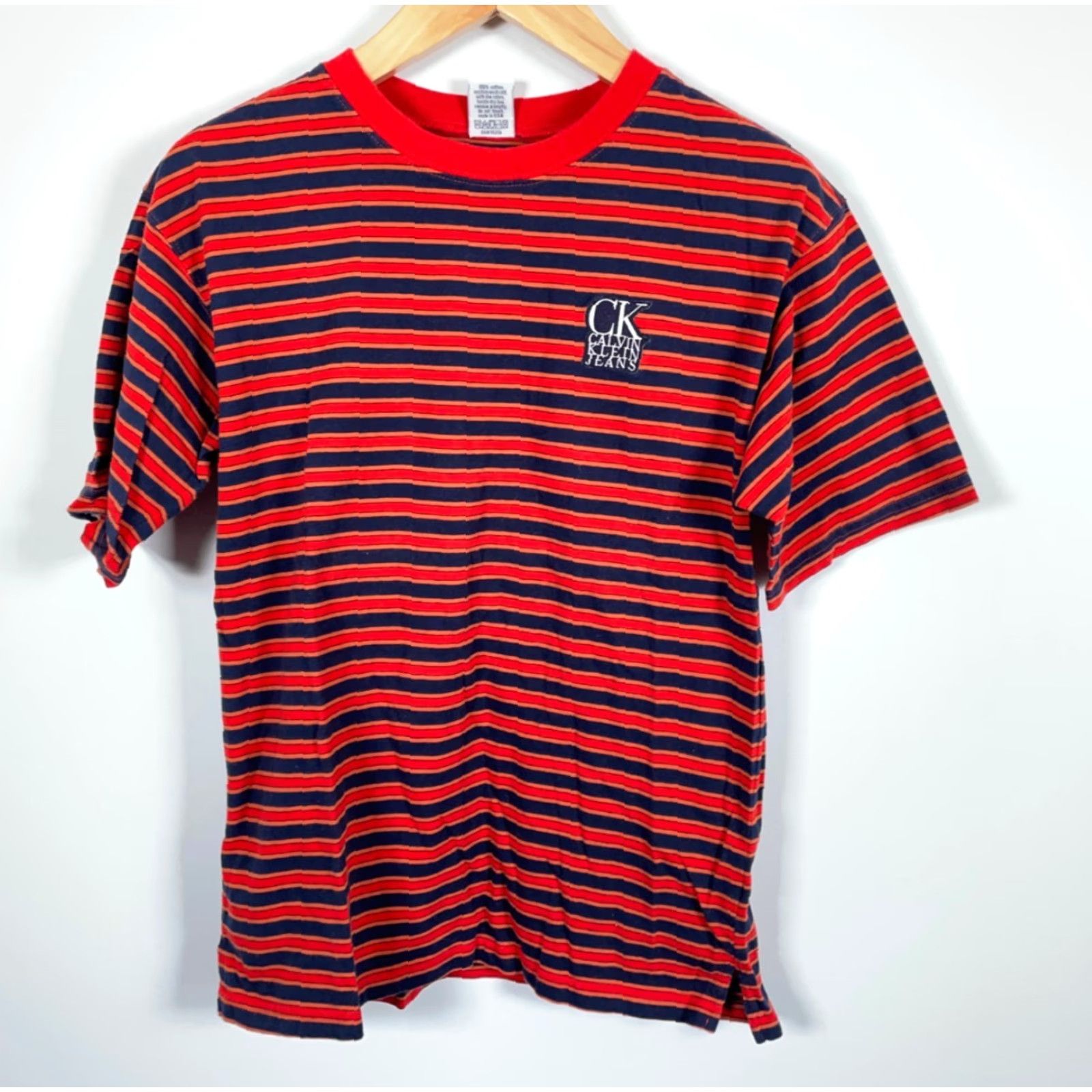 Guess VINTAGE 90s Calvin Klein T-Shirt Men M Red Blue Striped 100% Cotton USA Size US M / EU 48-50 / 2 - 2 Thumbnail