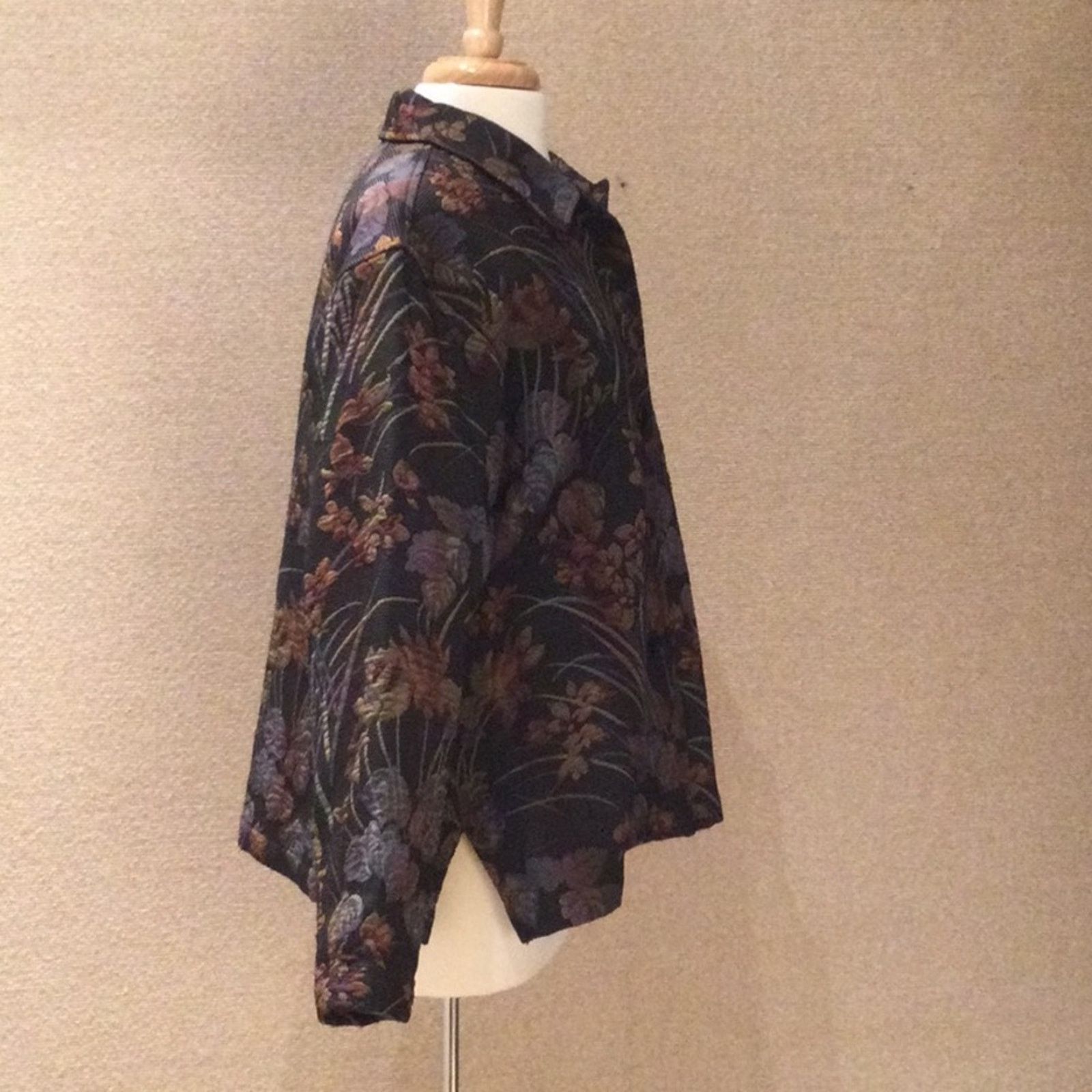 Chicos Chico's floral print, button front Long Sleeve jacket/Blazer Size XL / US 12-14 / IT 48-50 - 4 Thumbnail