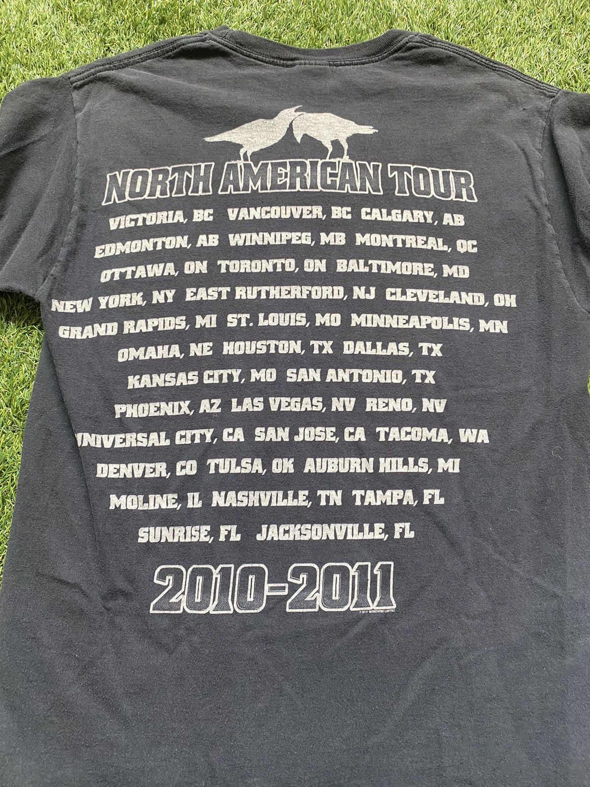 Ozzy Osbourne × Vintage 2010 Ozzy Osbourne North American Tour Band Crows T-Shirt Size US M / EU 48-50 / 2 - 4 Thumbnail