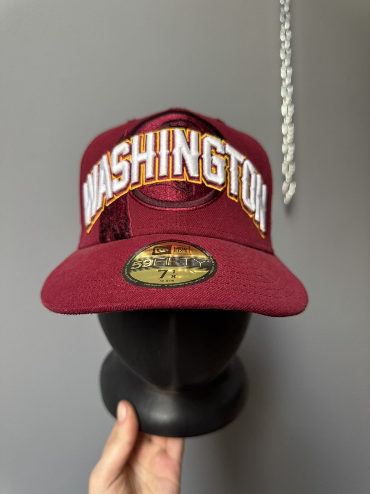 New Era NFL Washington Skins hat football fitted 7 Embroidered Size ONE SIZE - 1 Thumbnail