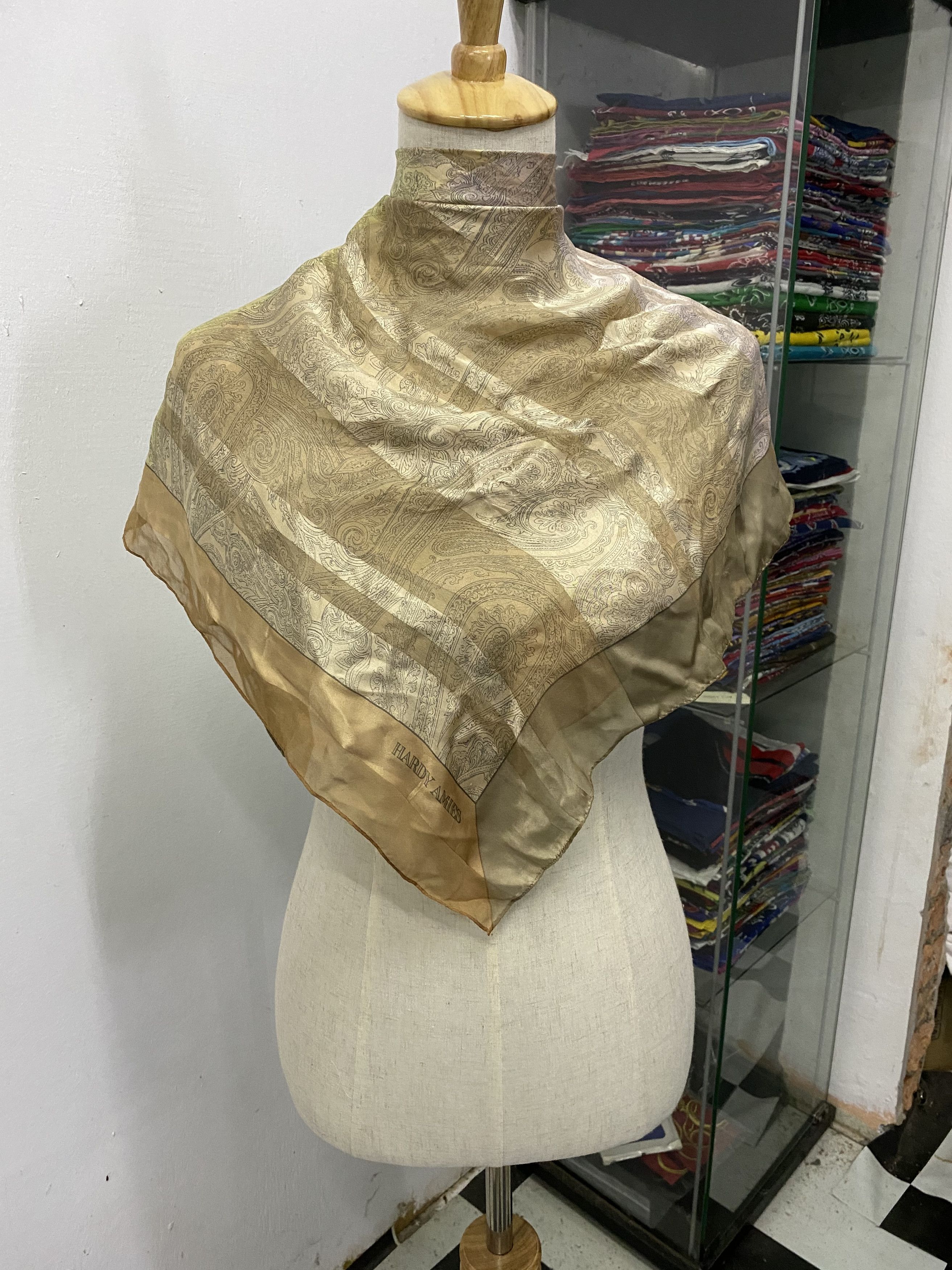 Hardy Amies × Vintage Hardy Amies Silk Scarf Size ONE SIZE - 1 Thumbnail