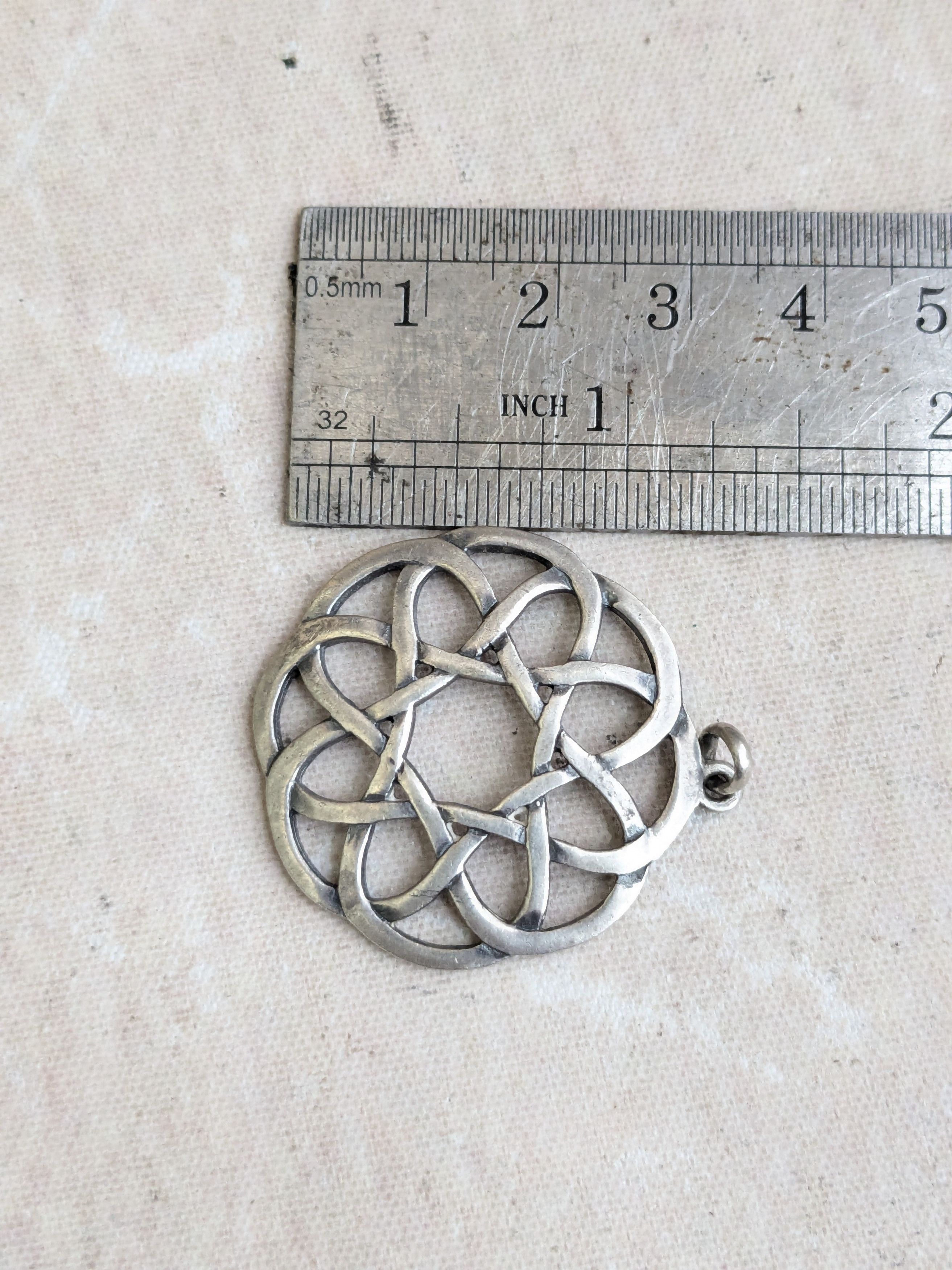 Sterling Silver Vintage Sterling Pendant Celtic Knot Flower Size ONE SIZE - 9 Thumbnail
