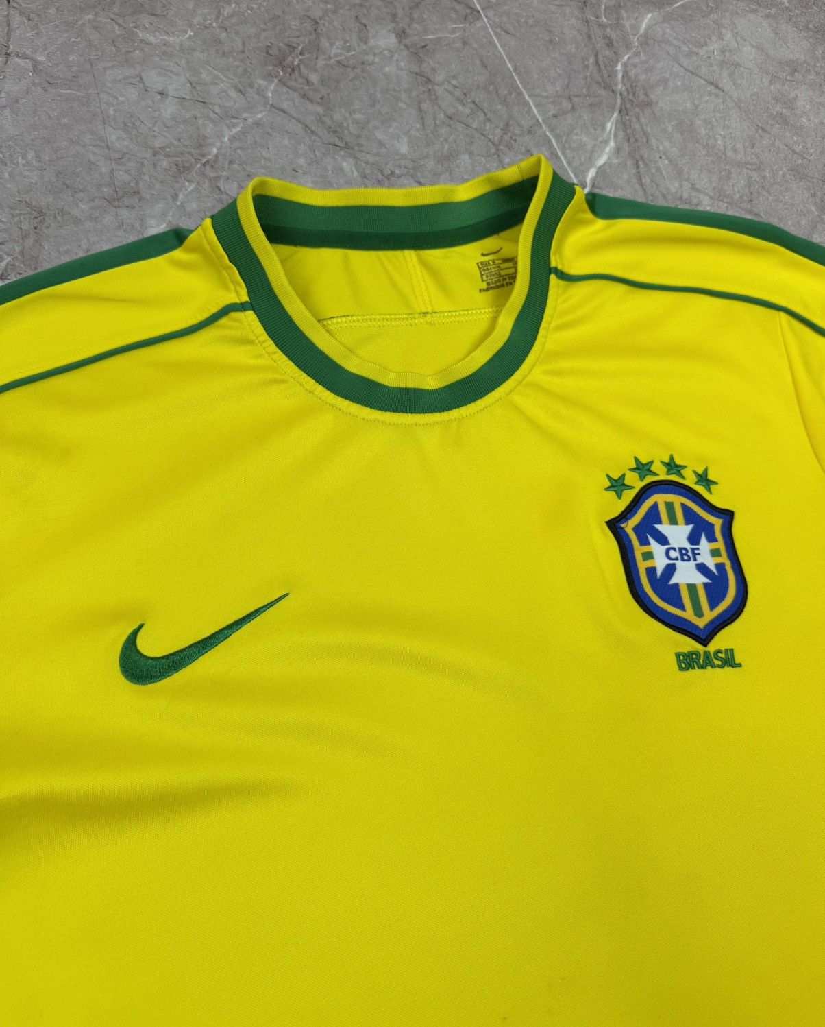 Nike Nike Vintage Brazil Jersey Size M Size US M / EU 48-50 / 2 - 6 Thumbnail