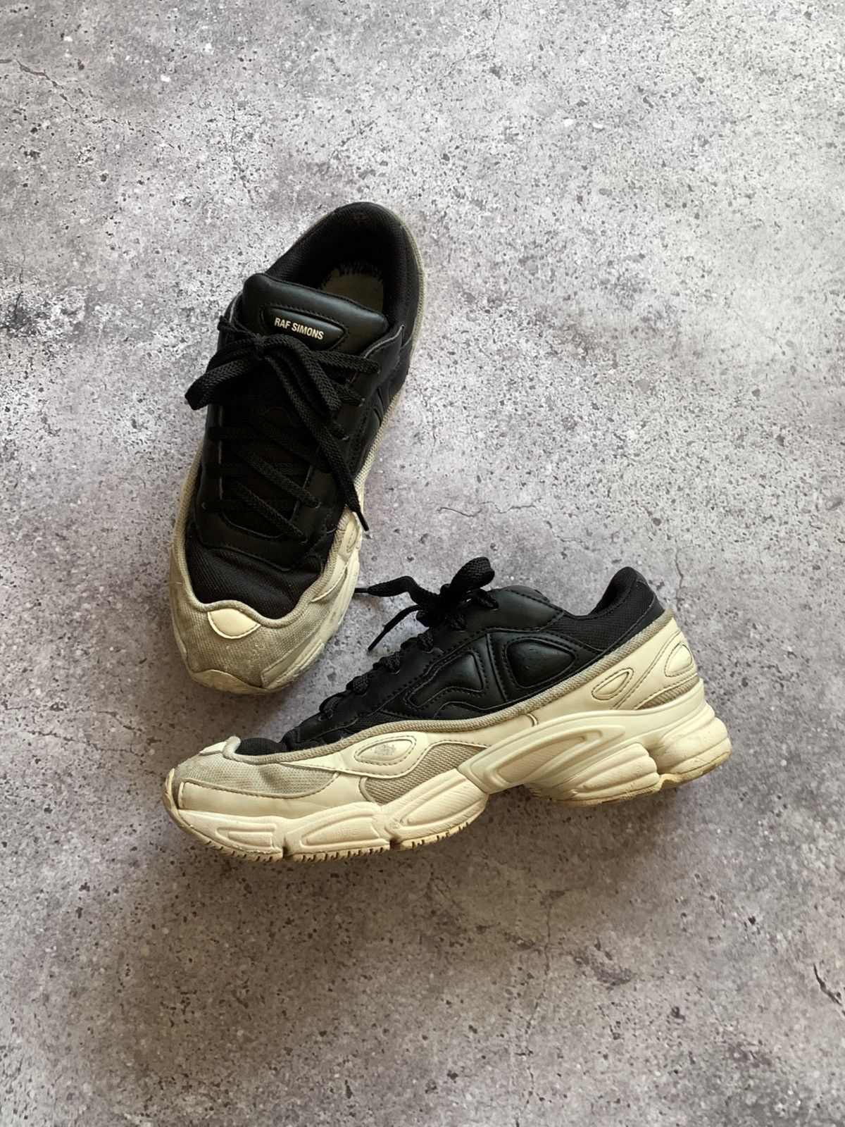 Adidas × Raf Simons 🔥ADIDAS X RAF SIMONS OZWEEGO DRIP SNEAKERS Size US 9.5 / EU 42-43 - 2 Thumbnail