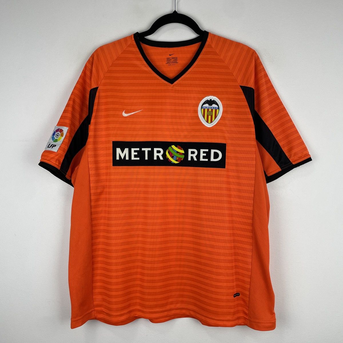 Nike Vintage Valencia Nike Away Jersey Shirt Men 2001/2002 size L Size US L / EU 52-54 / 3 - 1 Thumbnail