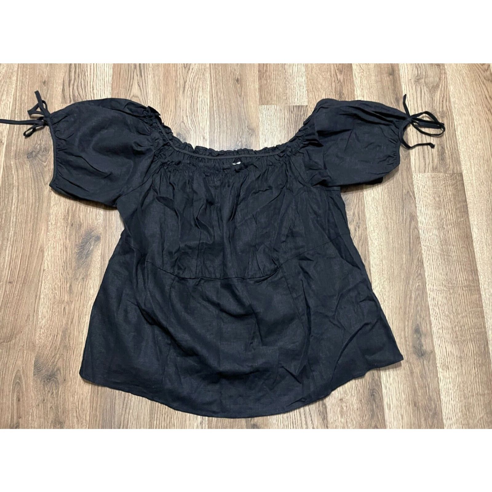 Vintage Maurices Shirt Women's 2 Black Off Shoulder Short Sleeve Tie on Sleeve Smocked T-Shirt Vintage No Size XS / US 0-2 / IT 36-38 - 2 Thumbnail