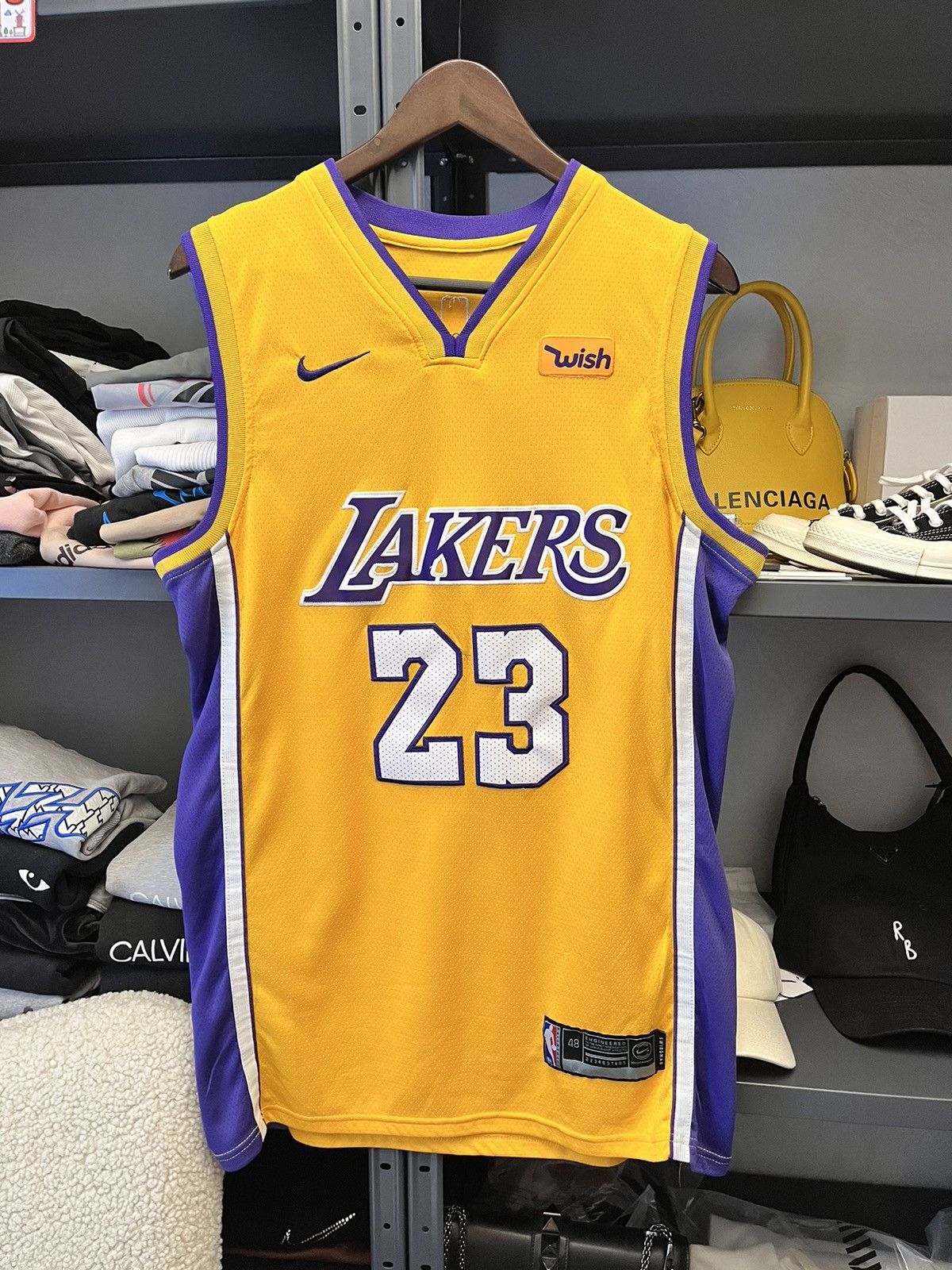 NBA Nike NBA Lakers #23 James Jersey Size US M / EU 48-50 / 2 - 1 Thumbnail