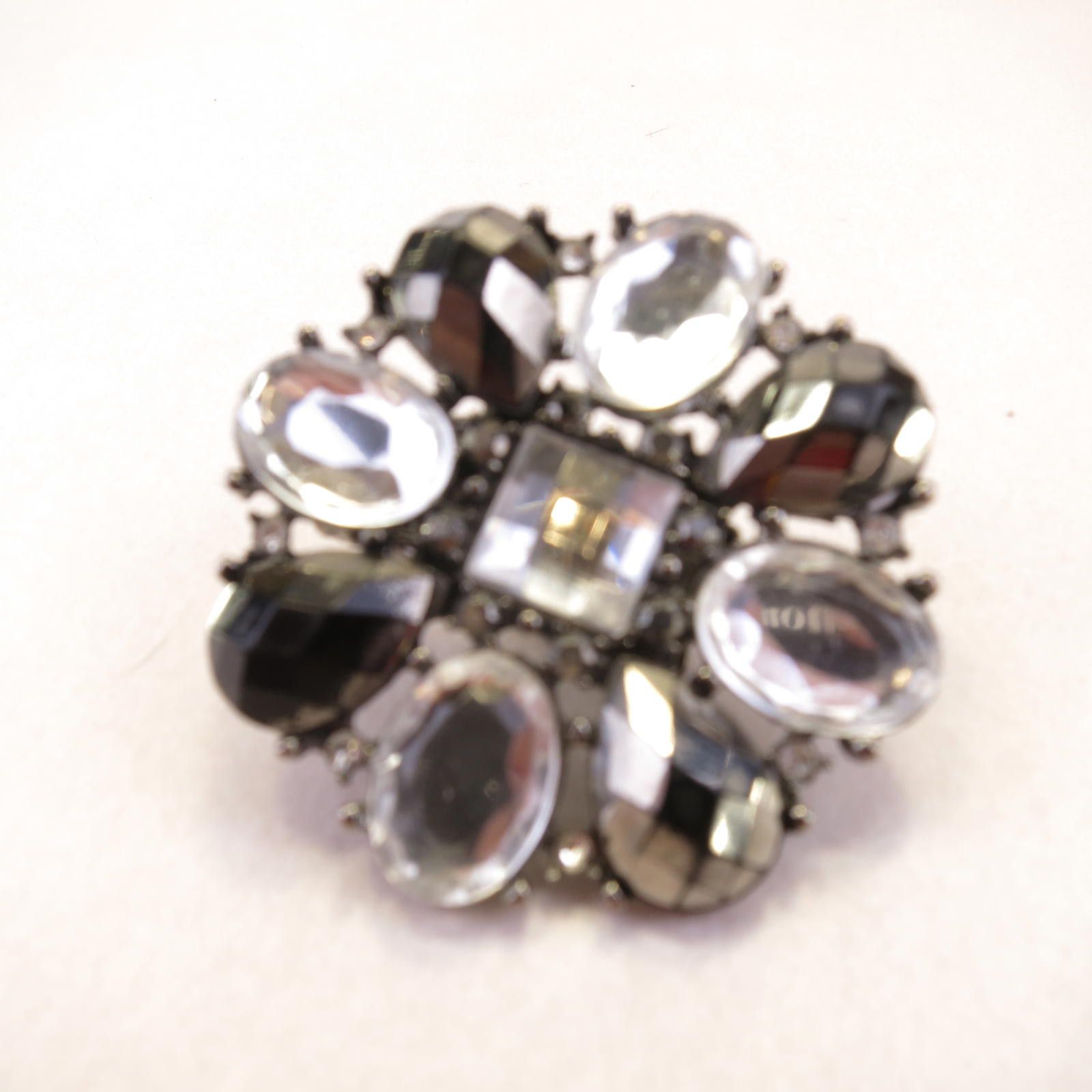 Other Large Statement Ring Black & Clear Rhinestones Elastic Band Size ONE SIZE - 1 Thumbnail