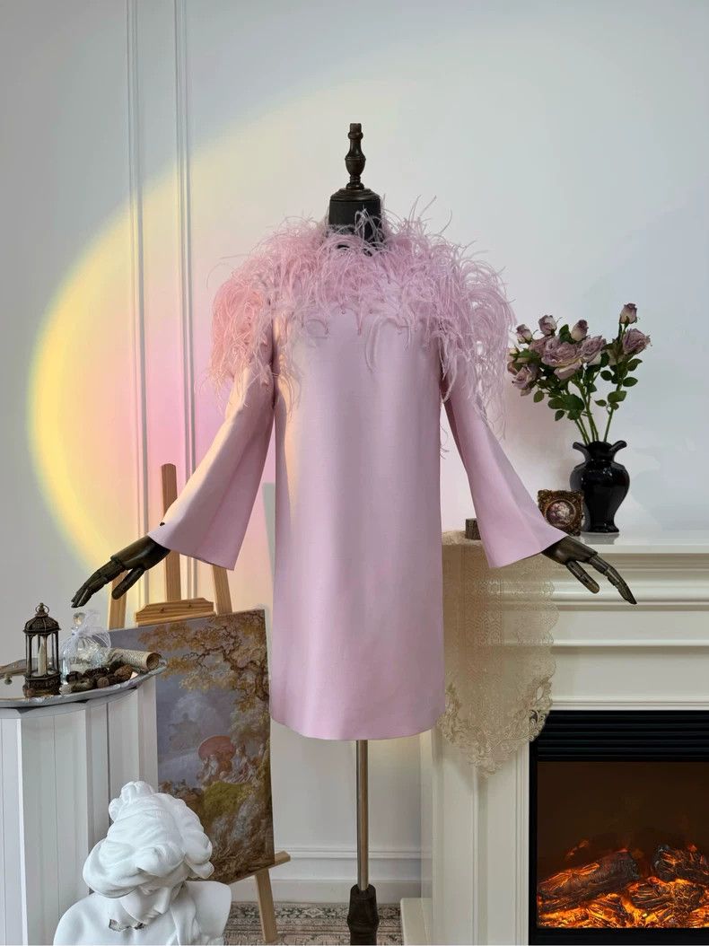 Valentino Valentino Cotton, wool, mixed mulberry silk, pink feathers Size M / US 6-8 / IT 42-44 - 2 Thumbnail