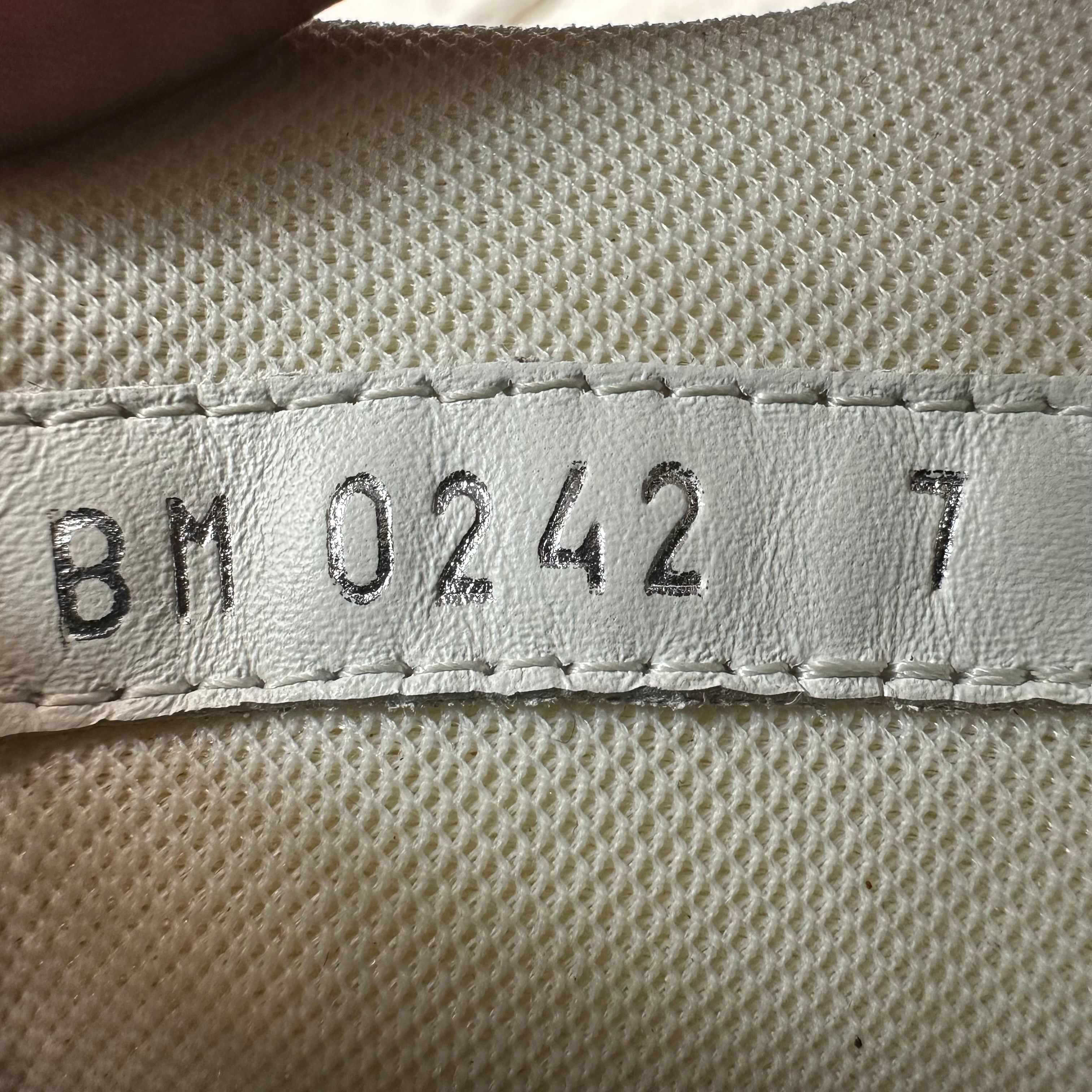 Louis Vuitton Louis Vuitton Blue White Trainer Sneaker Sz 8.5 (7LV) Size US 8.5 / EU 41-42 - 7 Thumbnail