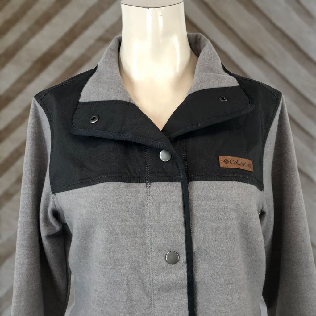 Vintage COLUMBIA Womens Large Gray Black Button Up Shacket Shirt Jacket Size L / US 10 / IT 46 - 1 Thumbnail
