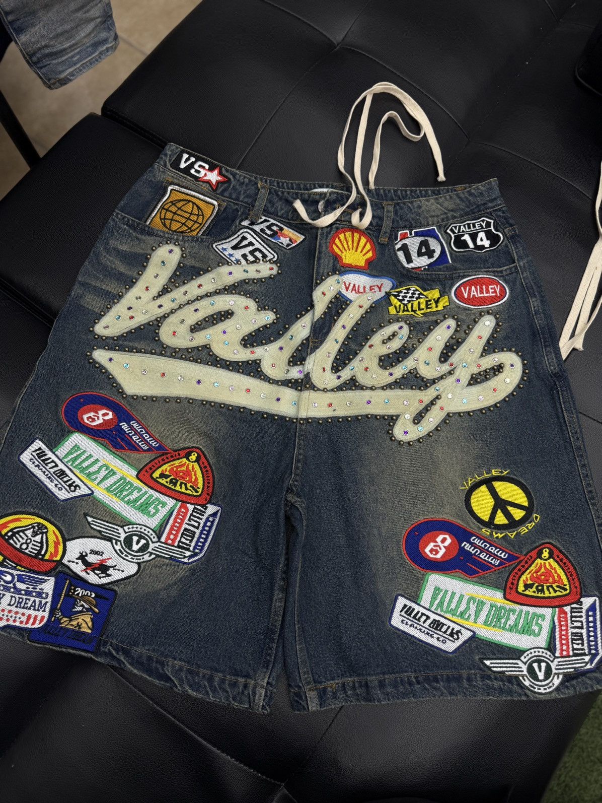 Vale Valley Blue Denim Patchwork Shorts Size 32 (Brand New) Size US 32 / EU 48 - 2 Thumbnail