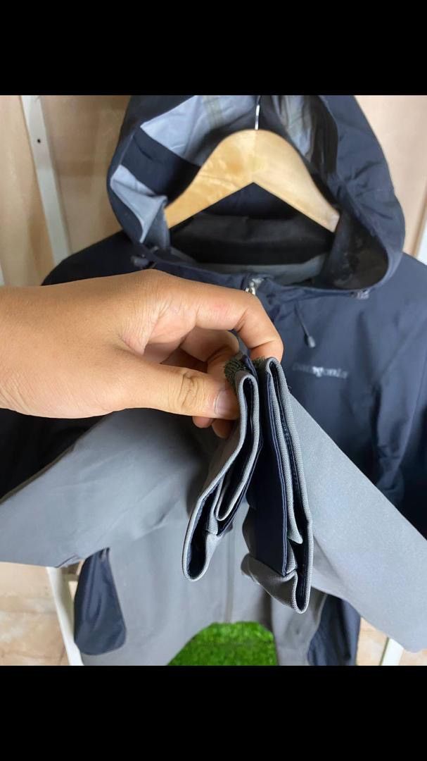 Patagonia Patagonia Water-Resistant Hooded Jacket (Pit 22.5) Size US M / EU 48-50 / 2 - 3 Thumbnail