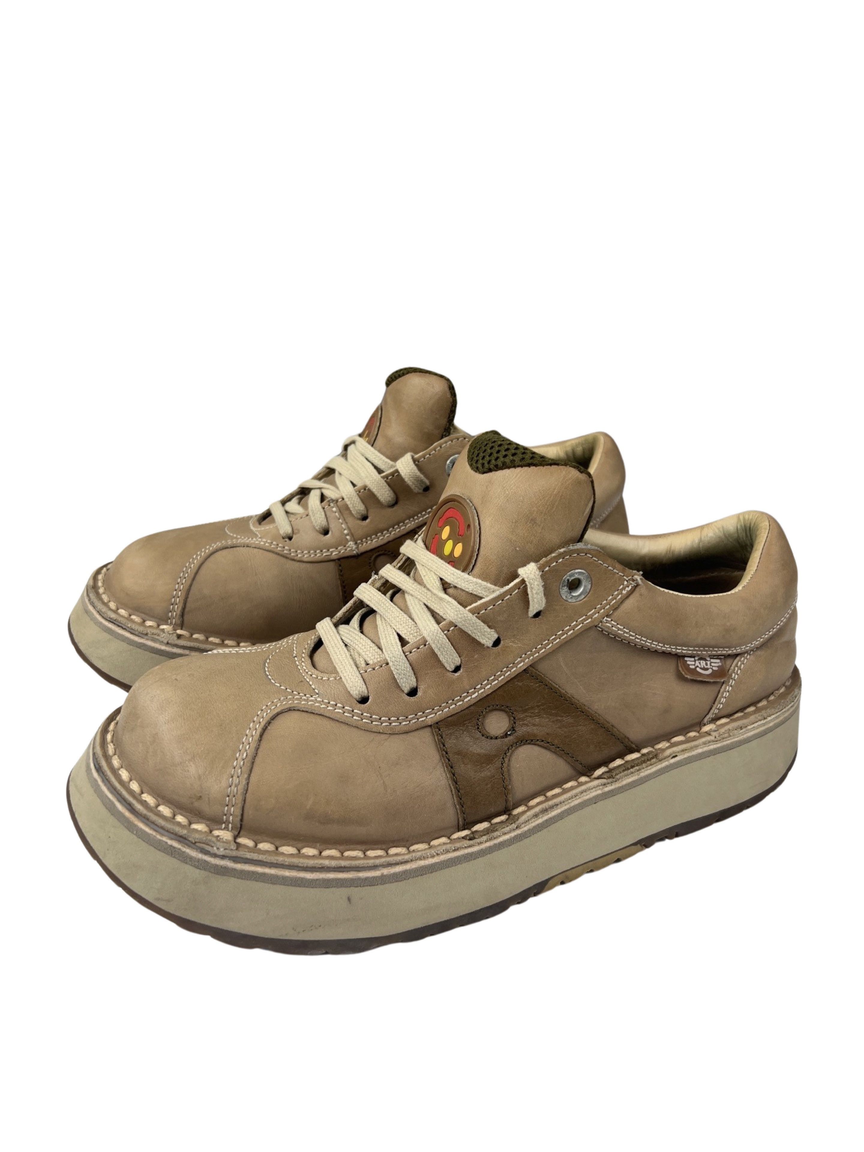 image of Vintage The Art Company Chunky Leather Sneakers Boots in Beige, Men's (Size 7)