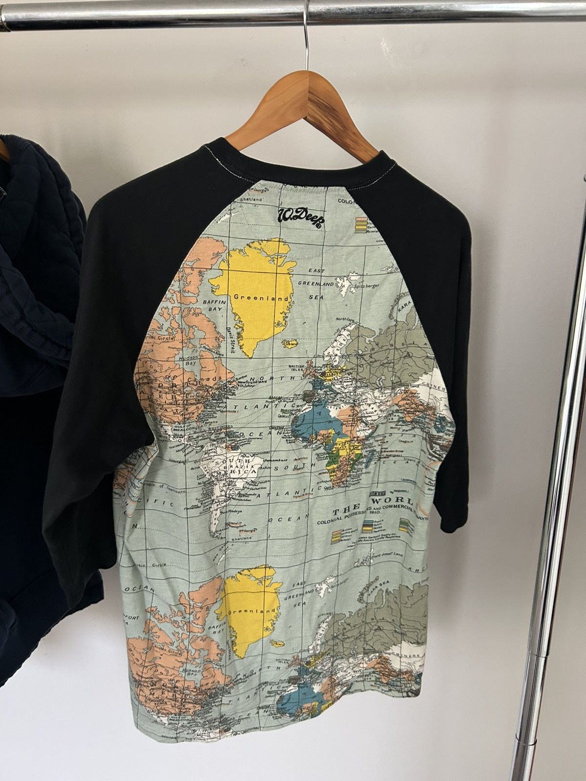 10 Deep 10 deep world baseball ls Size US S / EU 44-46 / 1 - 4 Thumbnail