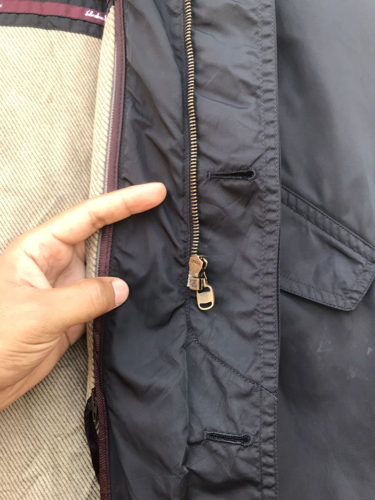 Salvatore Ferragamo Salvatore Ferragamo Italy Archival Long Coat Model T7500 Size US L / EU 52-54 / 3 - 14 Thumbnail