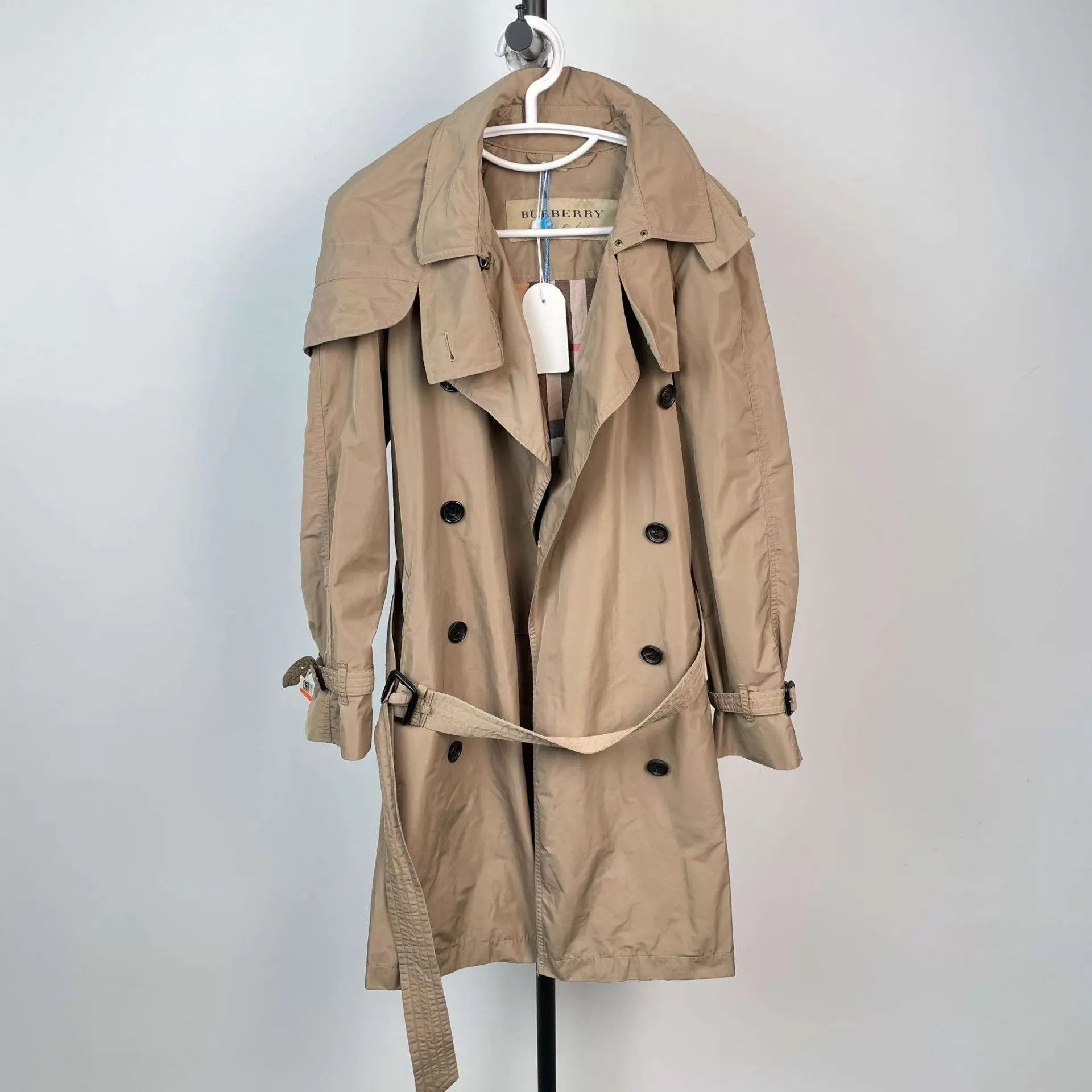 Burberry Burberry Hooded Trench Coat US 8 Size M / US 6-8 / IT 42-44 - 1 Thumbnail