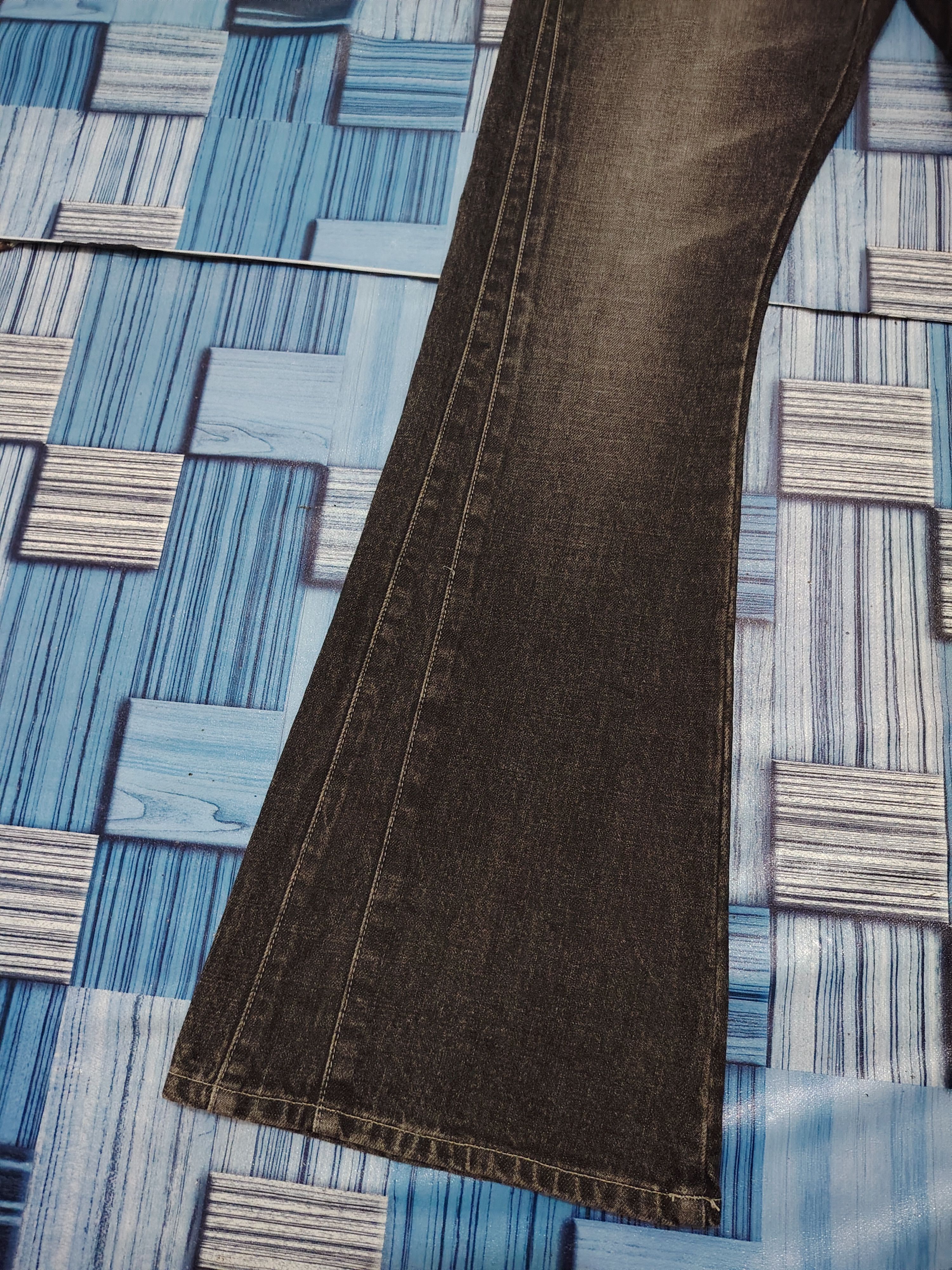 Undercover × Uniqlo Japanese Uniqlo Flare Jeans Distressed Jeans Bootcut Size US 30 / EU 46 - 8 Thumbnail