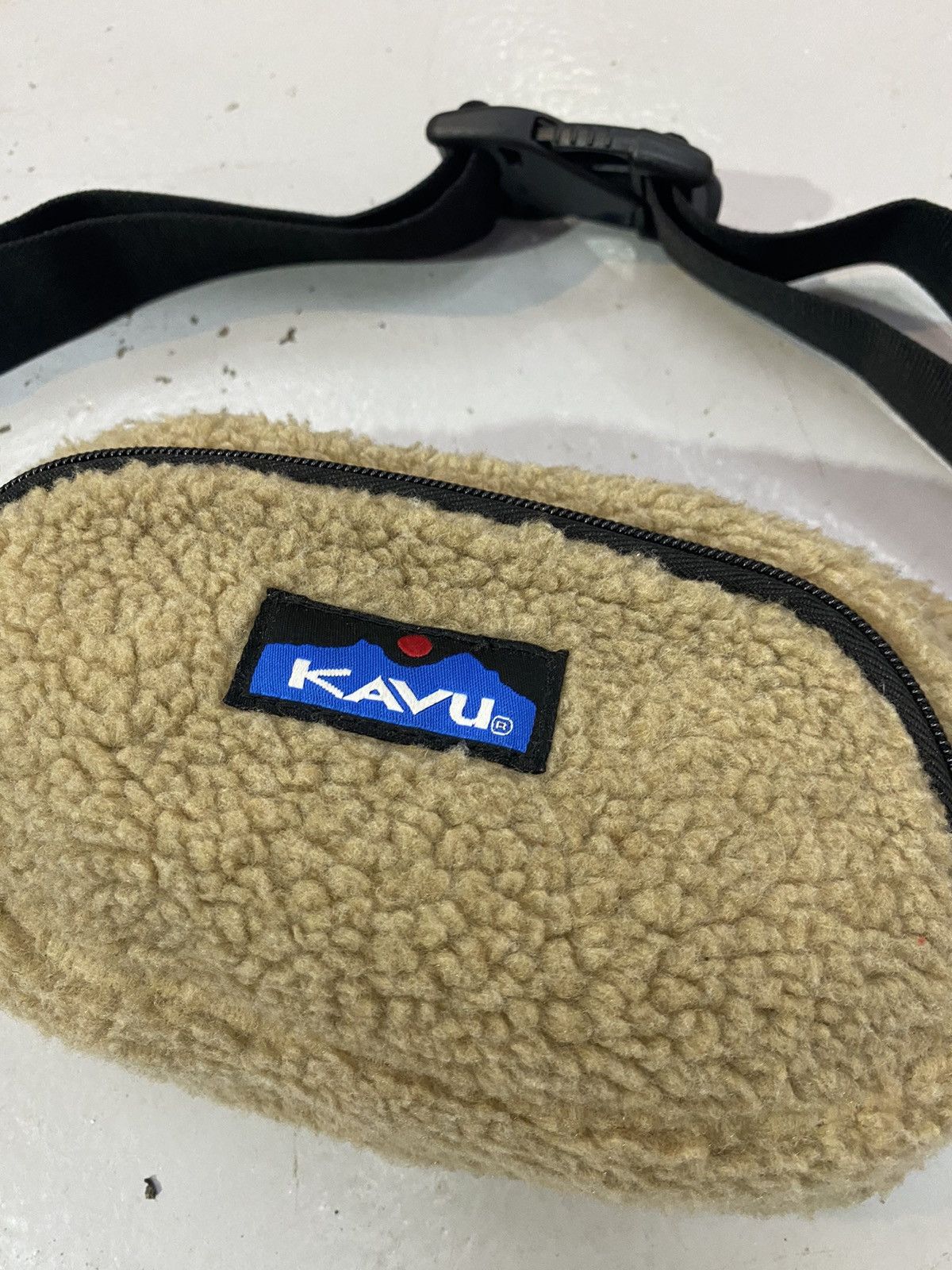 Patagonia fleece pouch bag